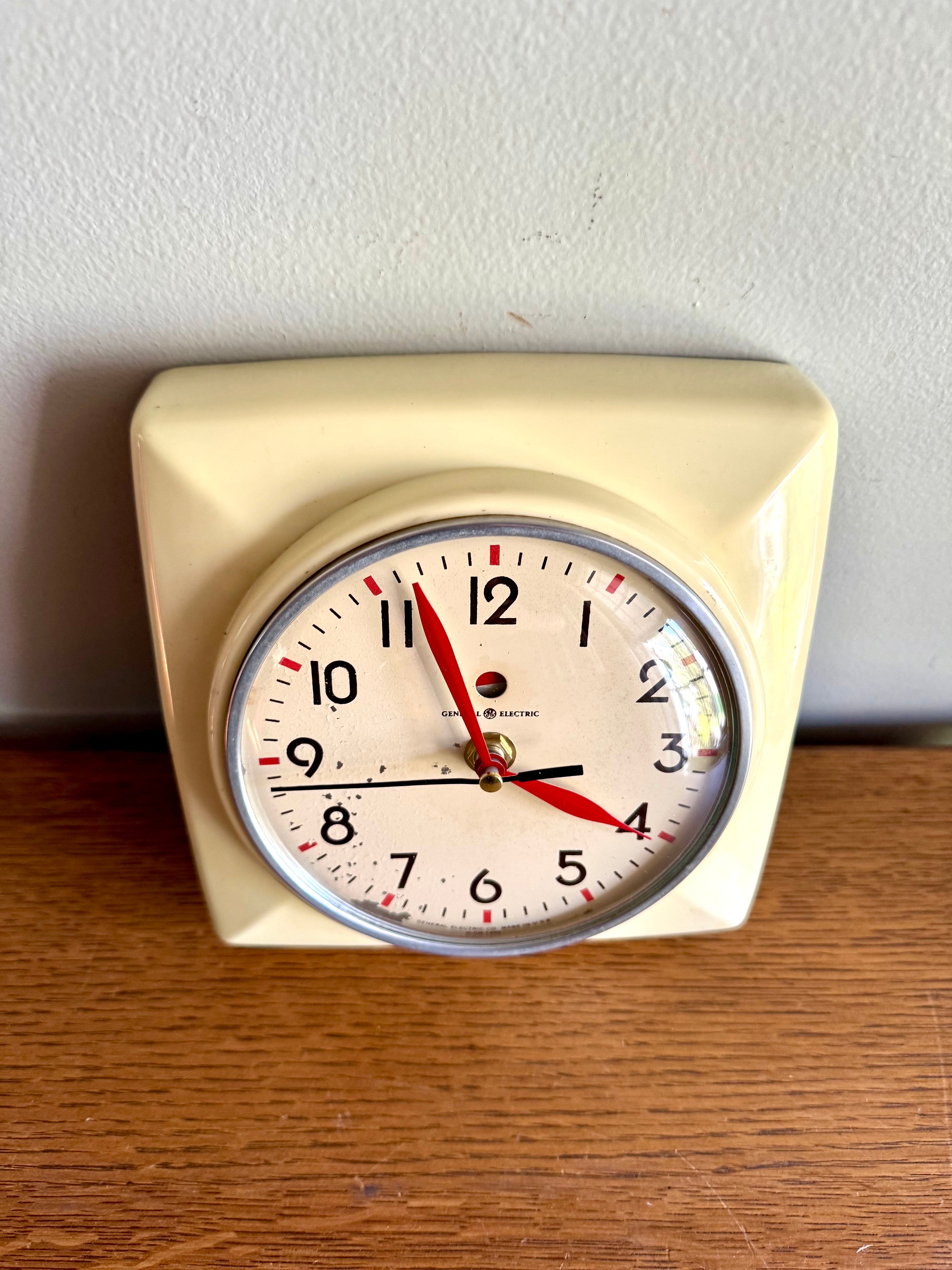 Vintage General Electric Wall Clock | G.E. 2H20 Kitchen Clock | MCM Red Dot White Wall Clock | Ivory White Battery Converted Wall Clock