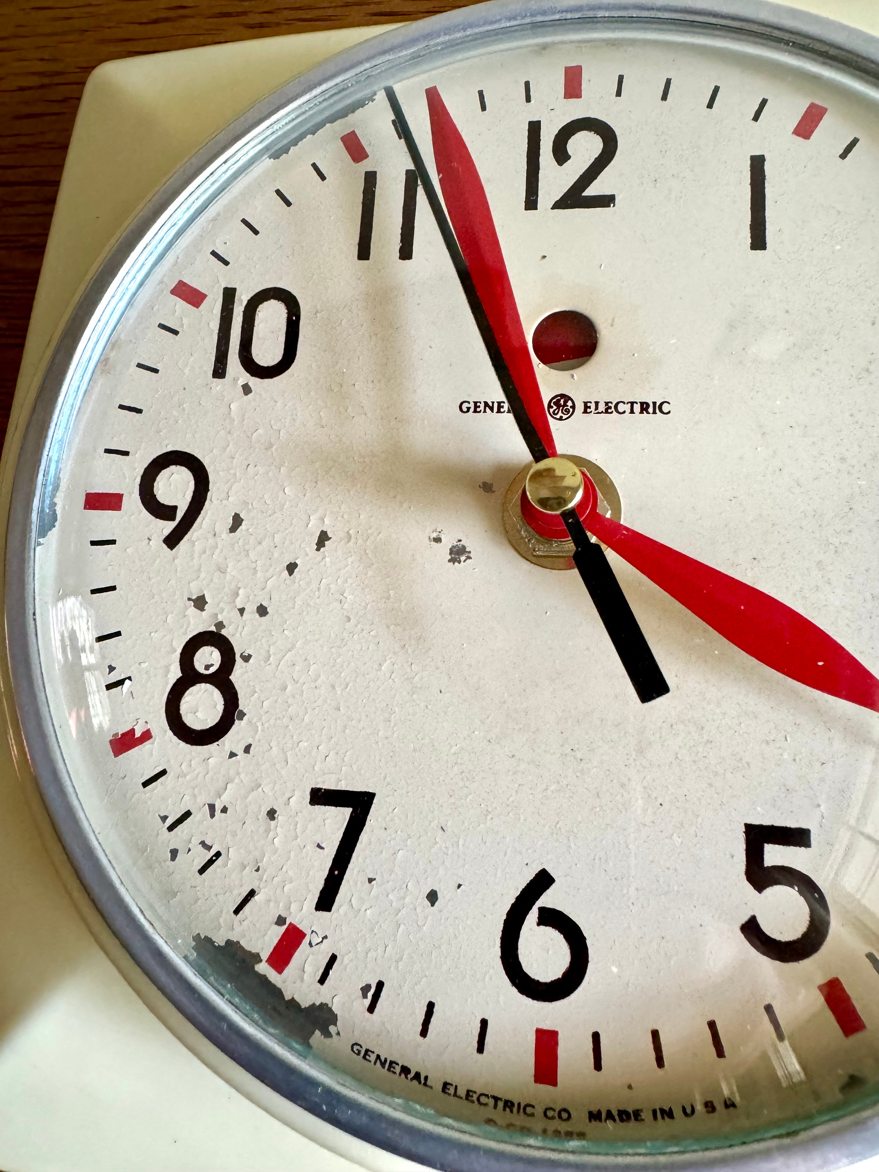 Vintage General Electric Wall Clock | G.E. 2H20 Kitchen Clock | MCM Red Dot White Wall Clock | Ivory White Battery Converted Wall Clock