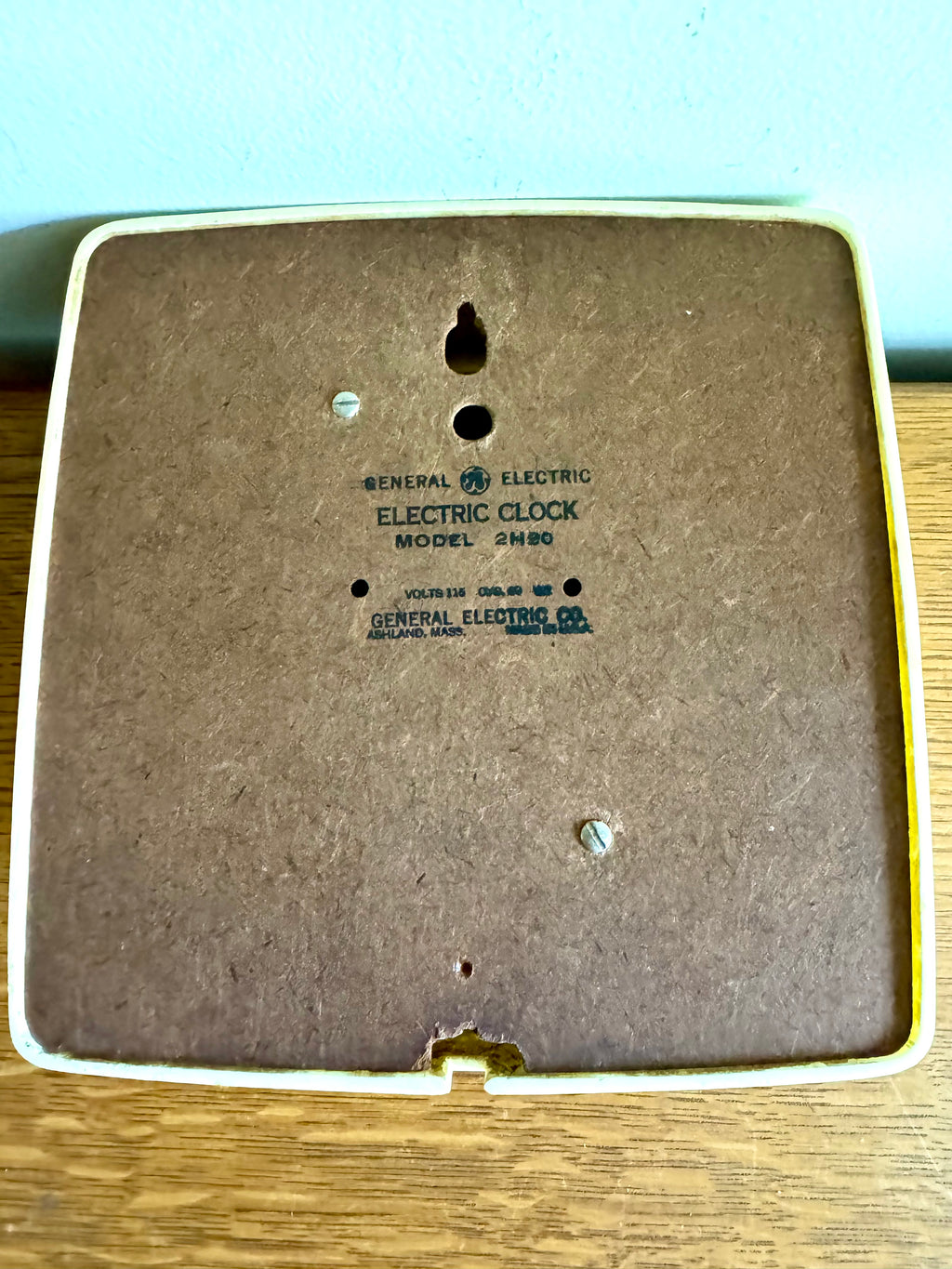 Vintage General Electric Wall Clock | G.E. 2H20 Kitchen Clock | MCM Red Dot White Wall Clock | Ivory White Battery Converted Wall Clock