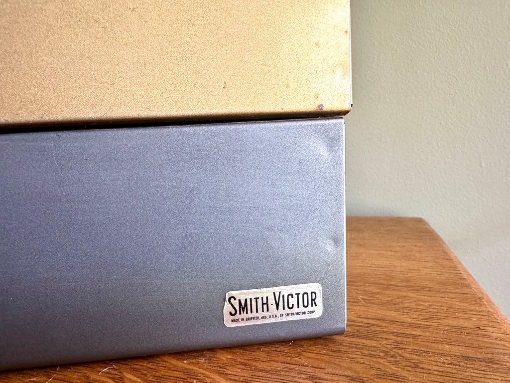 Vtg Smith-Victor Light Bar Original Box ~ Smith-Victor Metal Case with Handle
