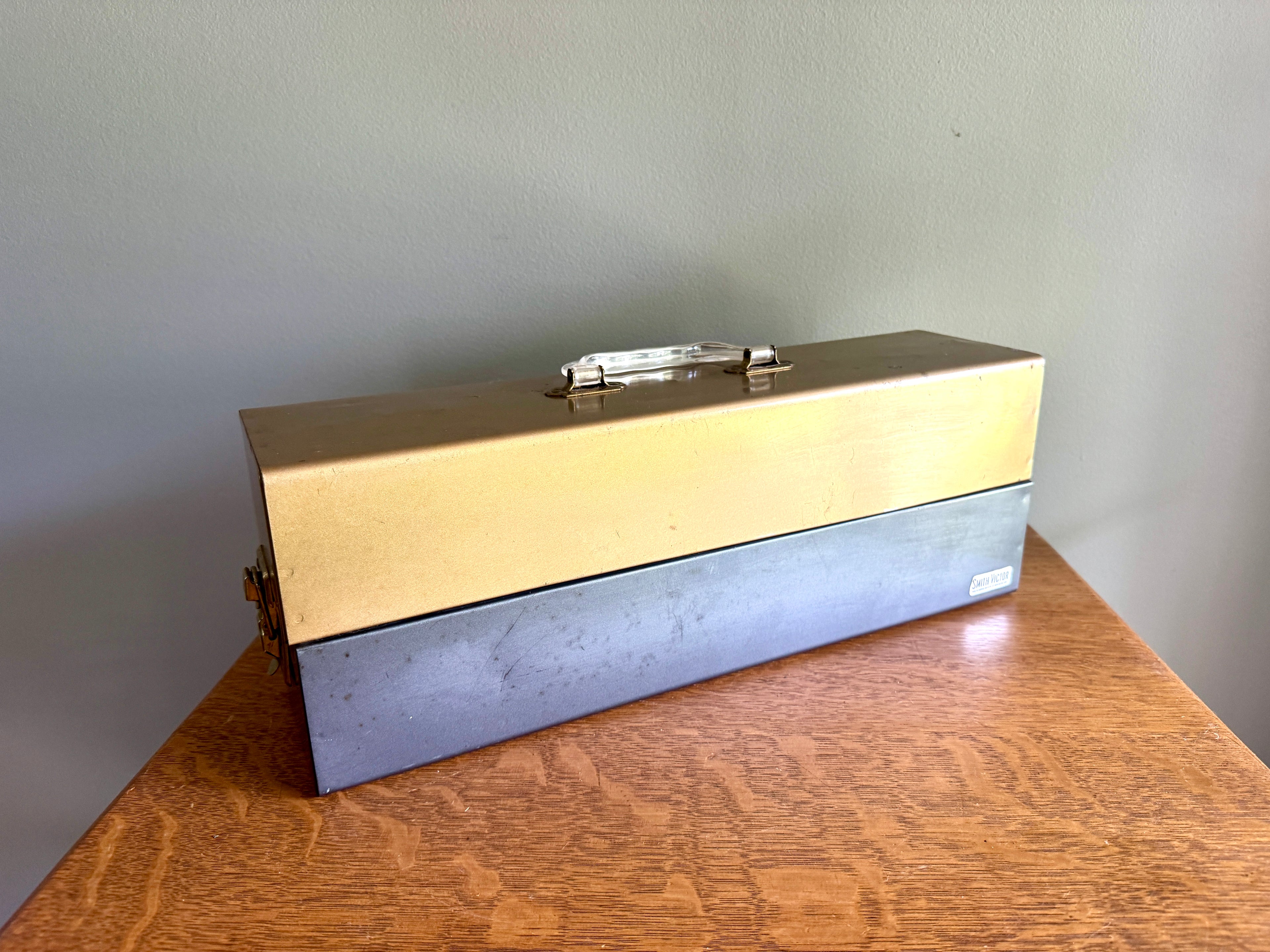 Vtg Smith-Victor Light Bar Original Box ~ Smith-Victor Metal Case with Handle