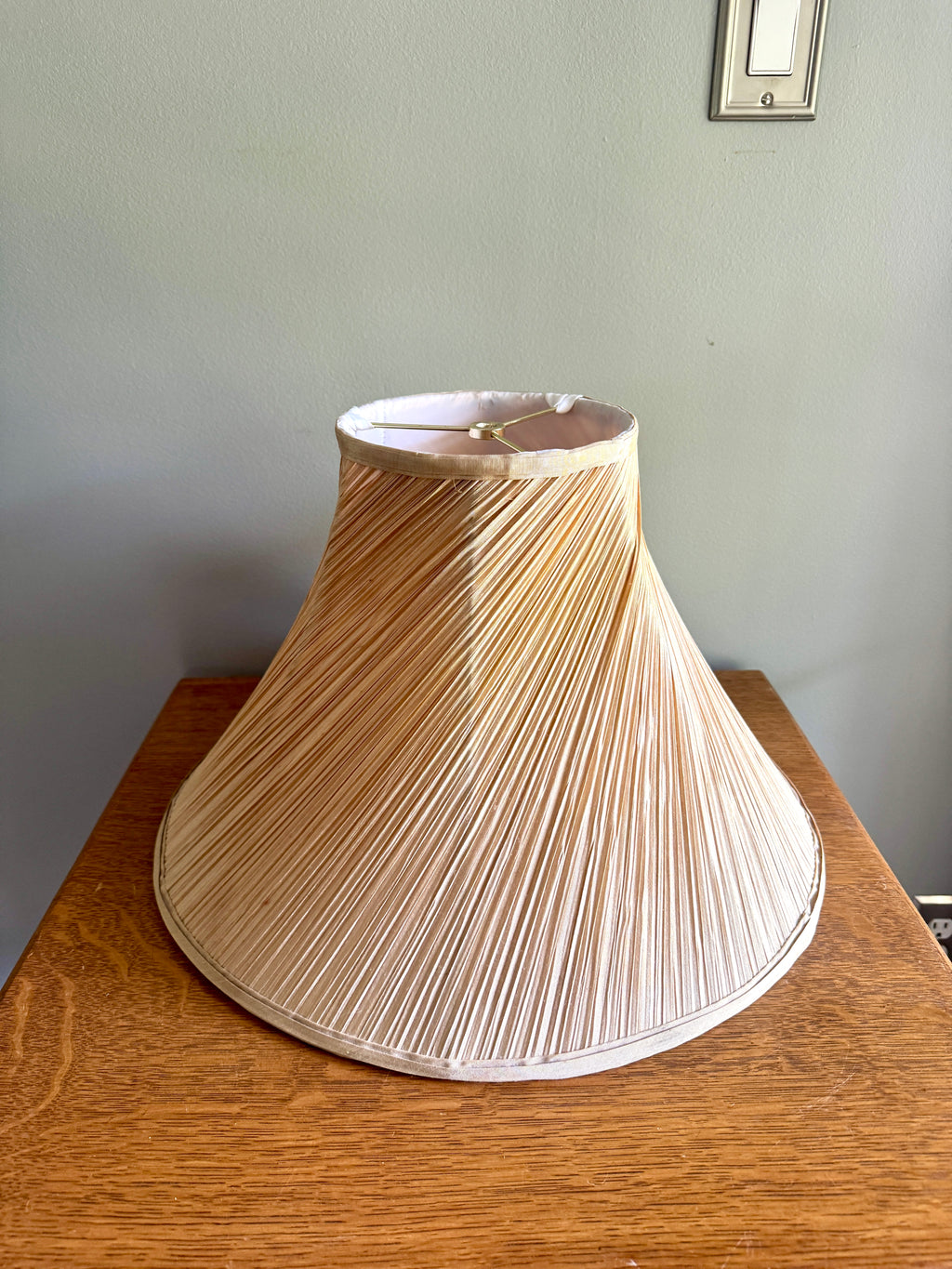 Vtg Twisted Linen Bell Lamp Shade ~ Tan Twisted Pleaded Cloth Lamp Shade 18"x 11 1/2"x 7"