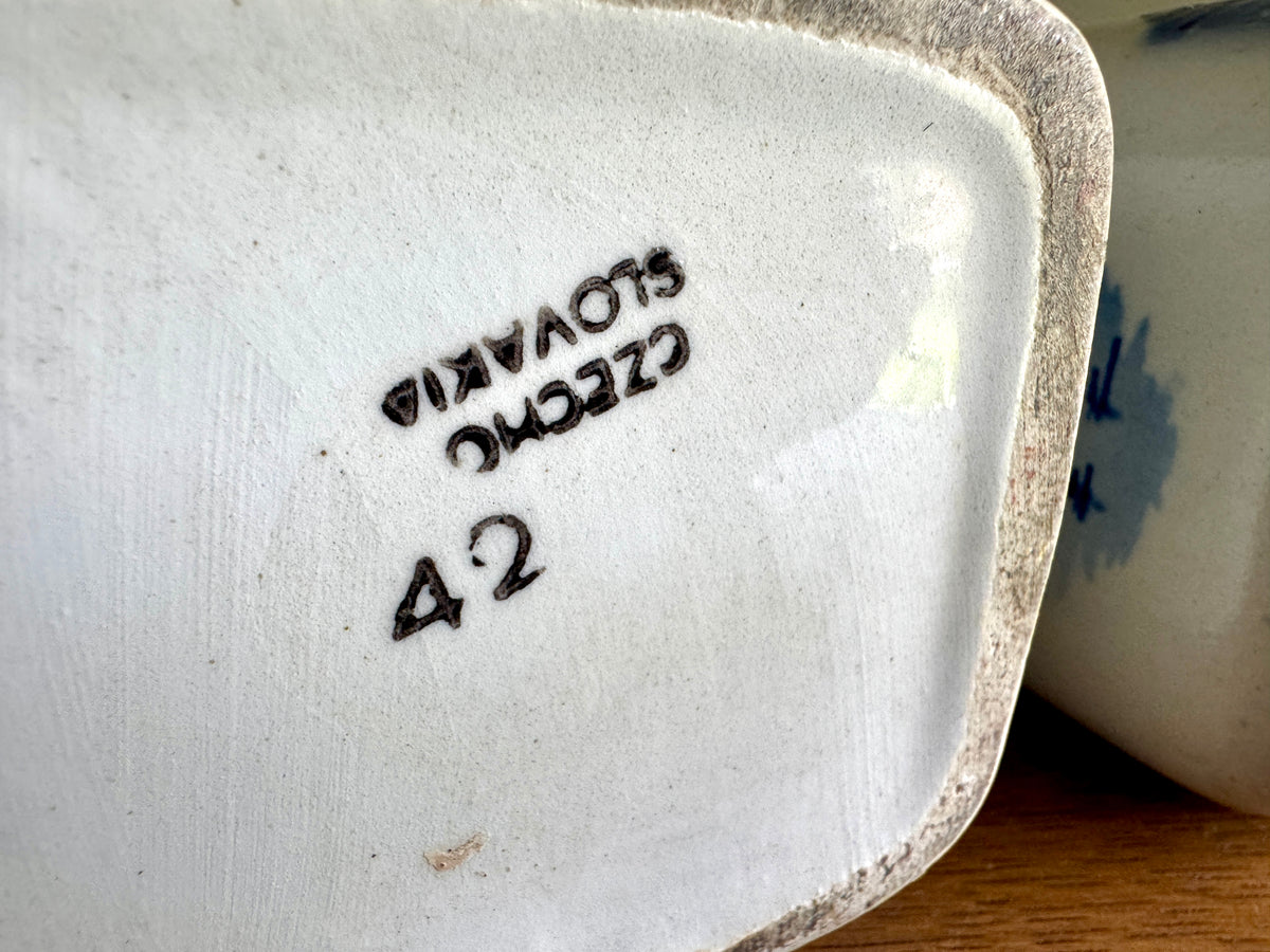 Vtg Czechoslovakia Blue & White Ceramic Canisters ~ Rice & Oatmeal Ceramic Kitchen Cansisters