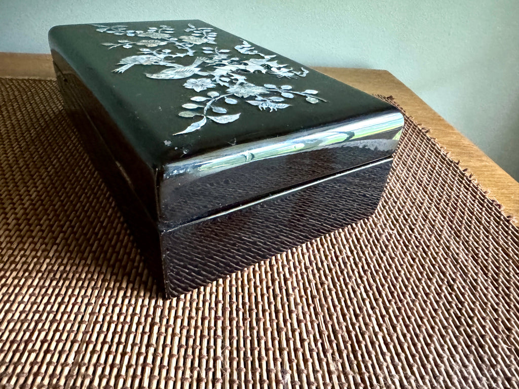 Vtg Asian Black Lacquer Inlay Mother of Pearl Style Bird Scene Jewelry Box
