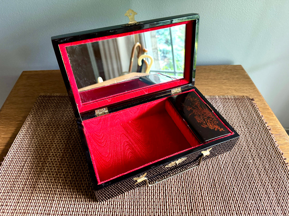 Vtg Asian Black Lacquer Inlay Mother of Pearl Style Bird Scene Jewelry Box