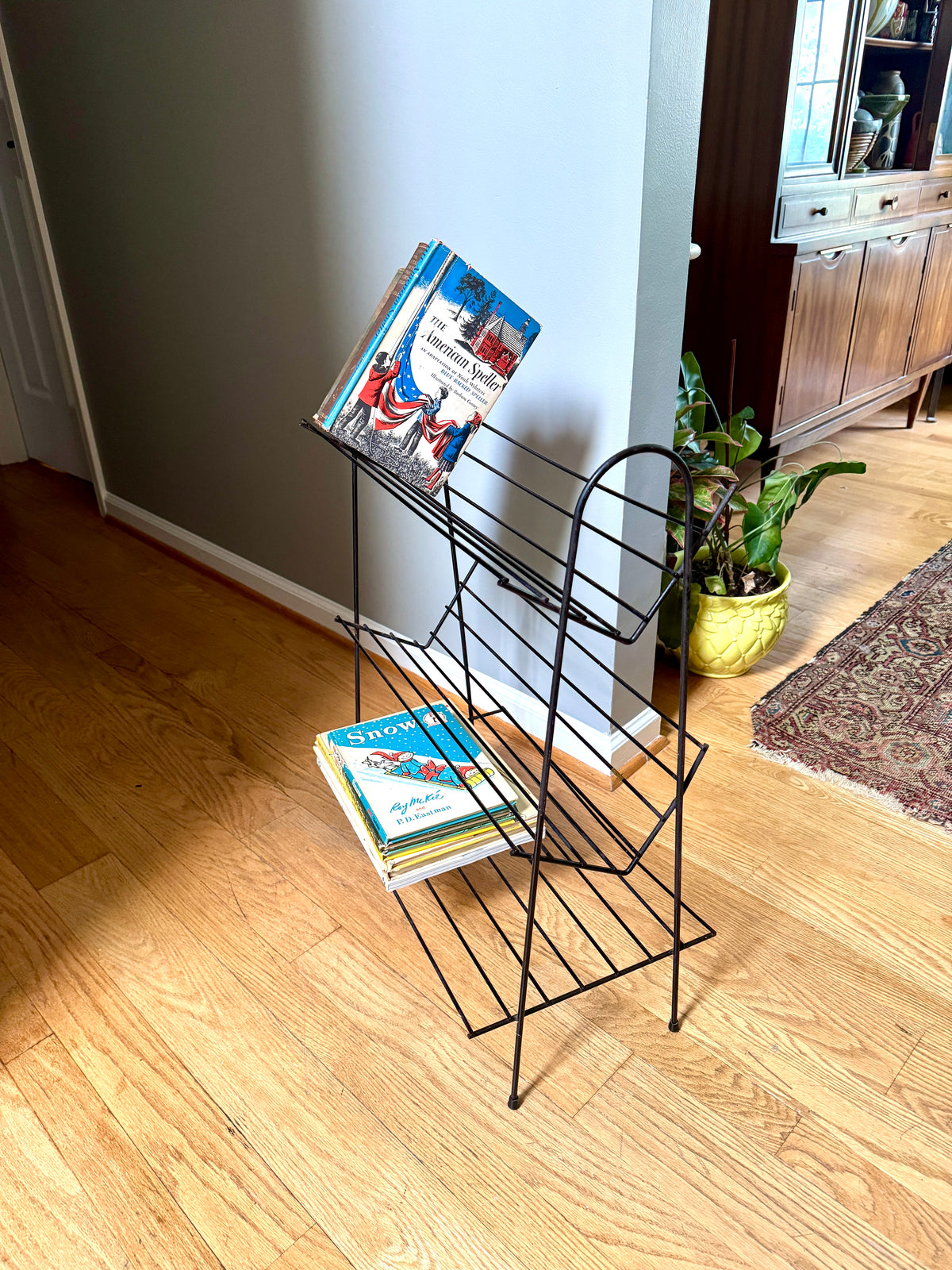 Vtg Mid Mod Black Wire Bookshelf ~ Wire Record Stand ~ MCM Wire Bookshelf