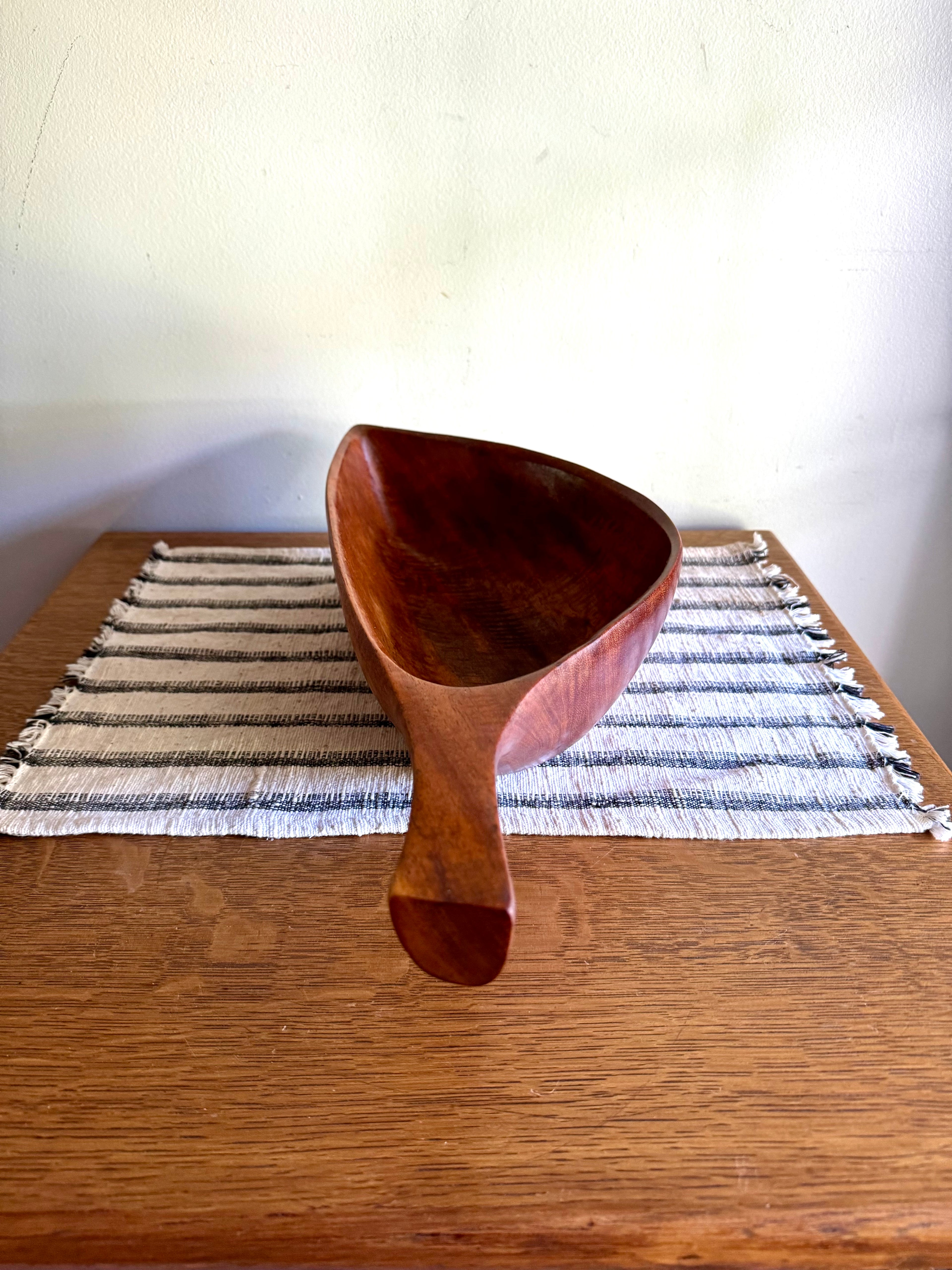 Vintage Taverneau Wood Carved Serving Bowl | Hand Carved Taverneau Bowl | Wood Centerpiece Bowl | Leaf Shaped Wooden Bowl | MCM Serving Bowl