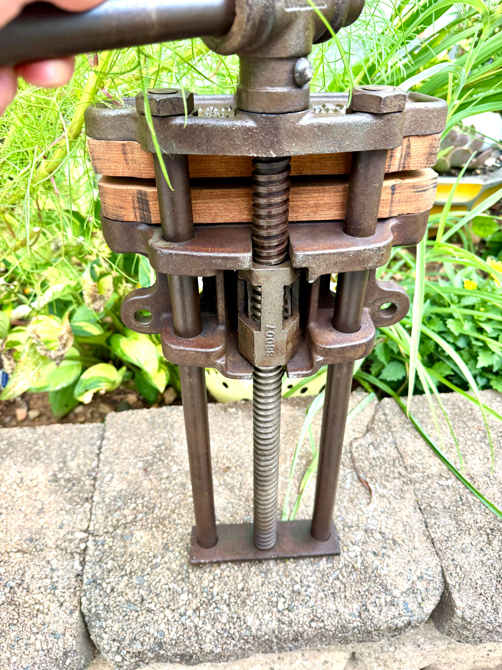 Vtg The Columbian Vise MFG & Co. 10RL Woodworking Vise ~ Cast Iron Quick Release Wood Working Vise