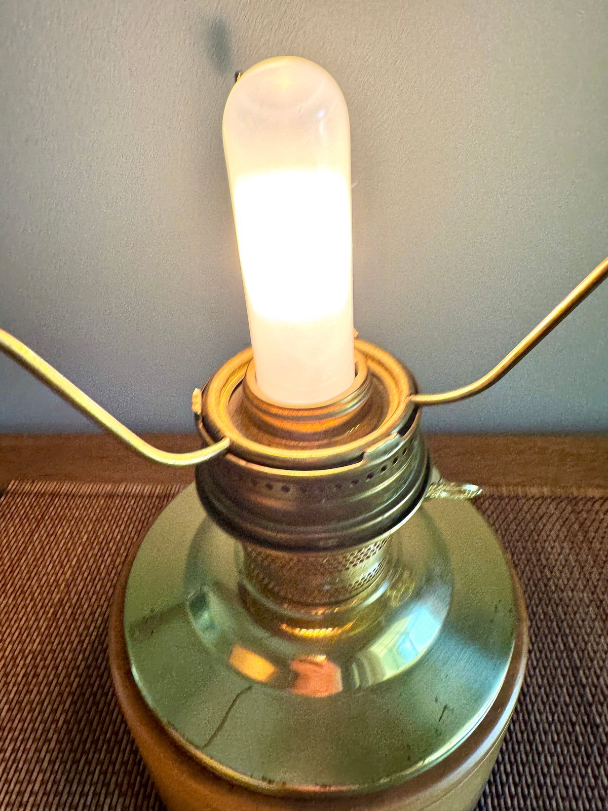 Vtg Aladdin Model 23 Mariner Converted Shelf Kerosine Lamp ~ Maritime Aladdin Model 23 Electric Lamp