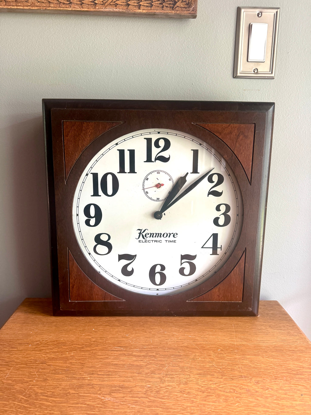 1920's Kenmore "Carlton" Electric Time Clock ~ May & Malone Kenmore Wood Case Wall Clock