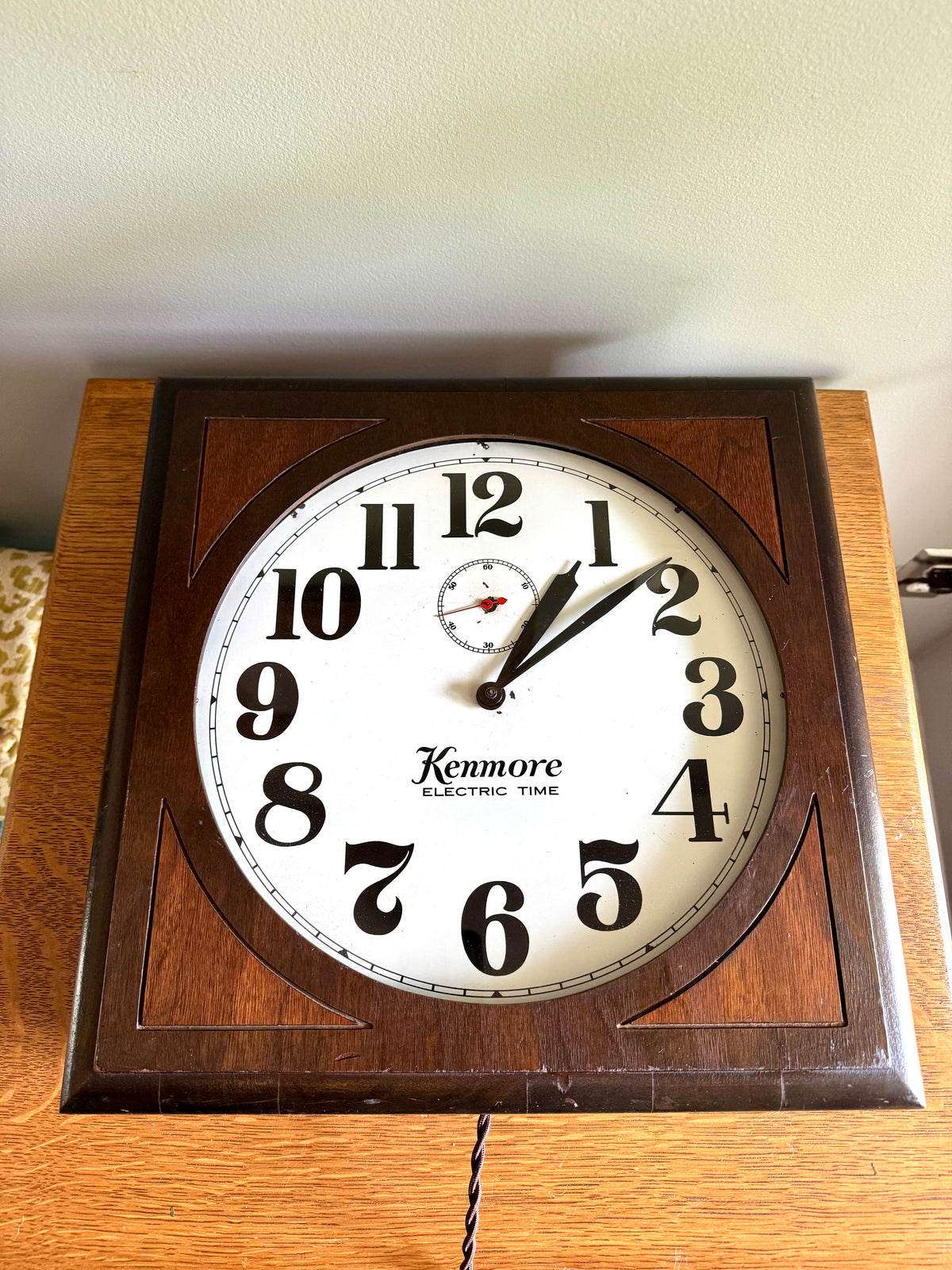 1920's Kenmore "Carlton" Electric Time Clock ~ May & Malone Kenmore Wood Case Wall Clock