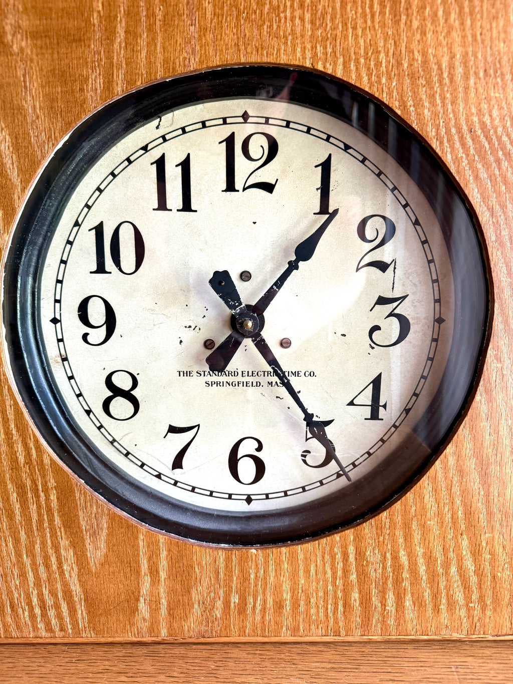 The Standard Electric Clock Co. Wood Framed Battery Power Wall Clock ~ Standard Electric Clock Co. Wall Clock