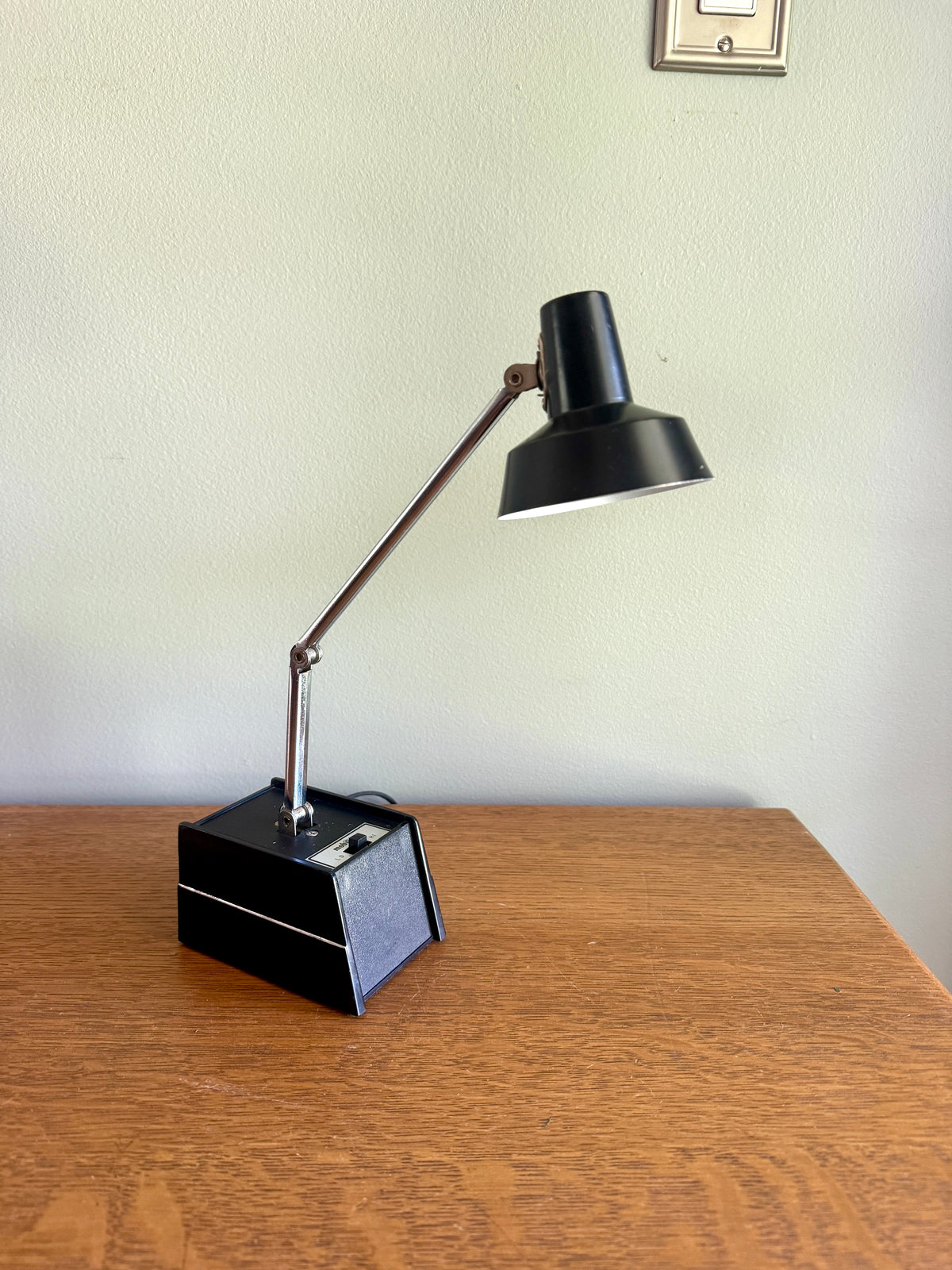 Vintage Mobilelite Hi-Intensity Desk Lamp ~ Black Adjustable Task Lamp ~ Minimalist Desk Lamp