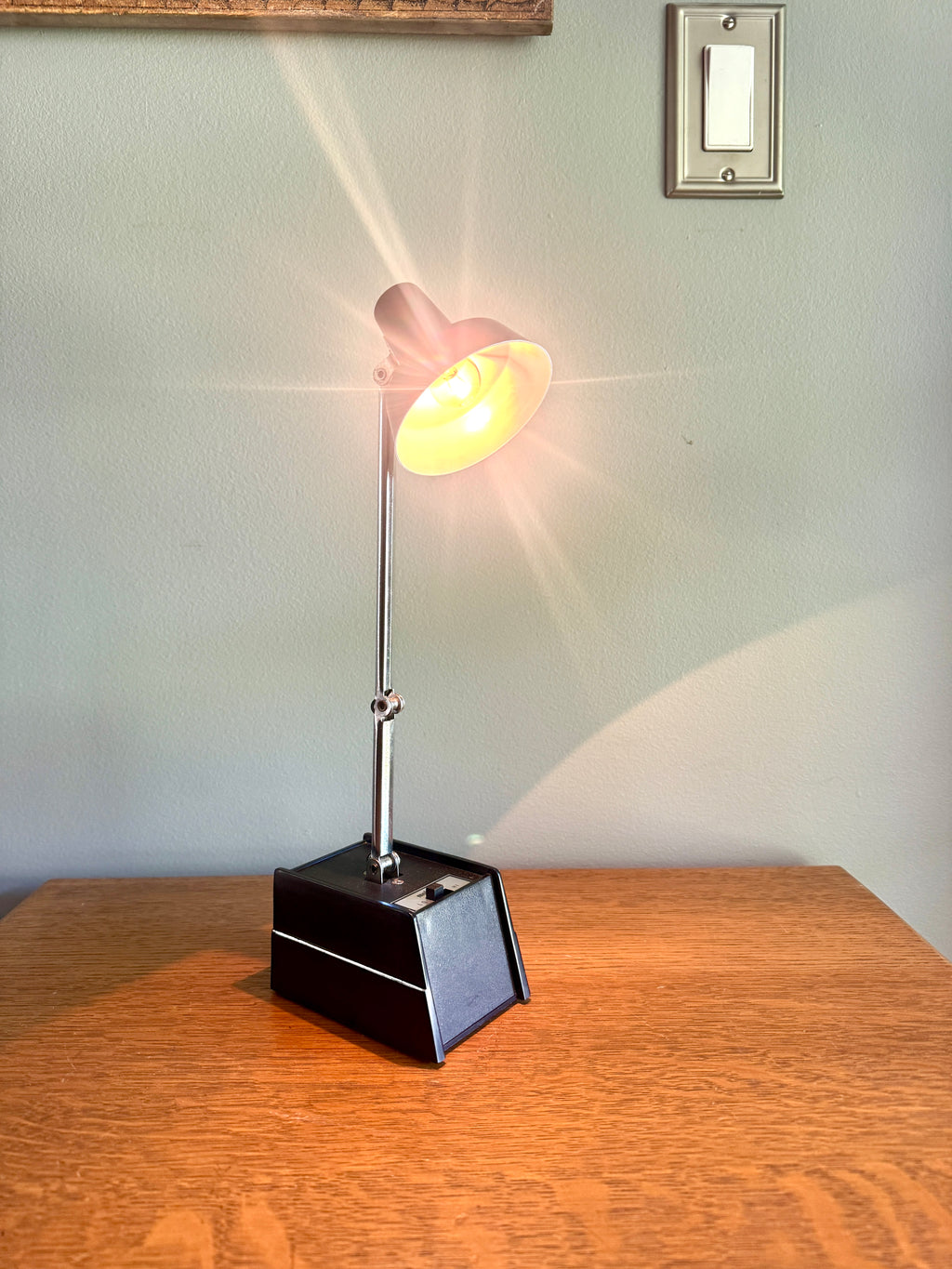 Vintage Mobilelite Hi-Intensity Desk Lamp ~ Black Adjustable Task Lamp ~ Minimalist Desk Lamp