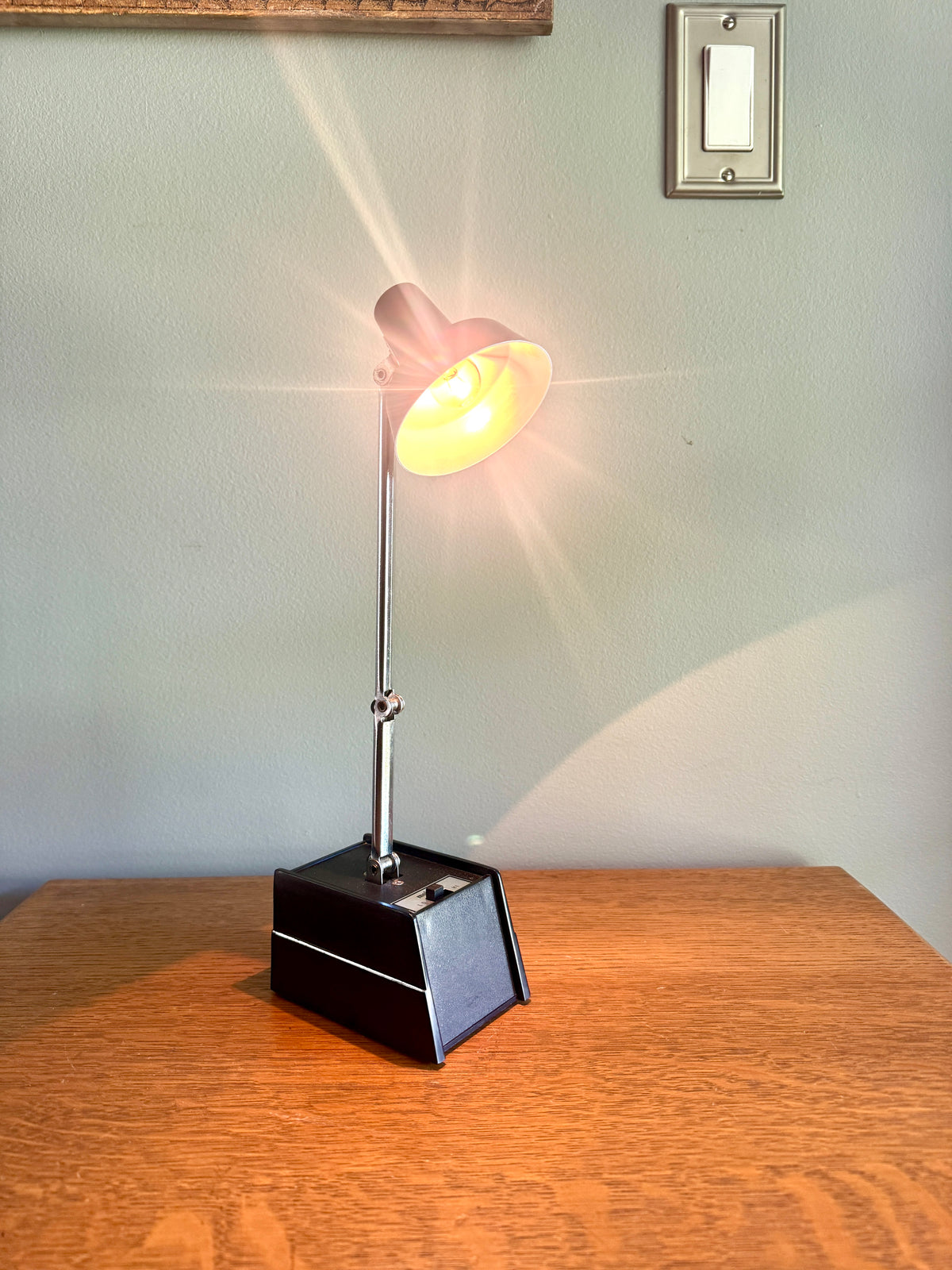 Vintage Mobilelite Hi-Intensity Desk Lamp ~ Black Adjustable Task Lamp ~ Minimalist Desk Lamp
