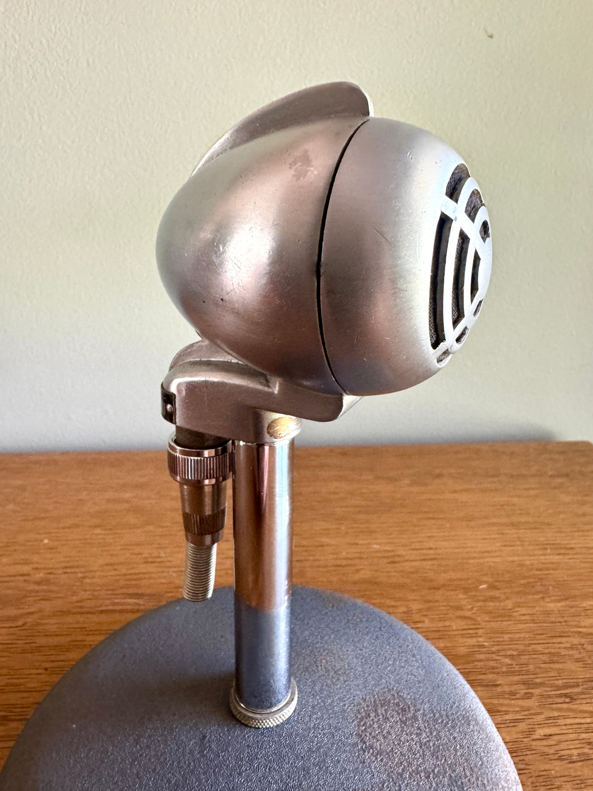 Vintage 1940′S Brushed-Chrome Turner CD Dynamic Microphone ~ 40's Bullet Microphone