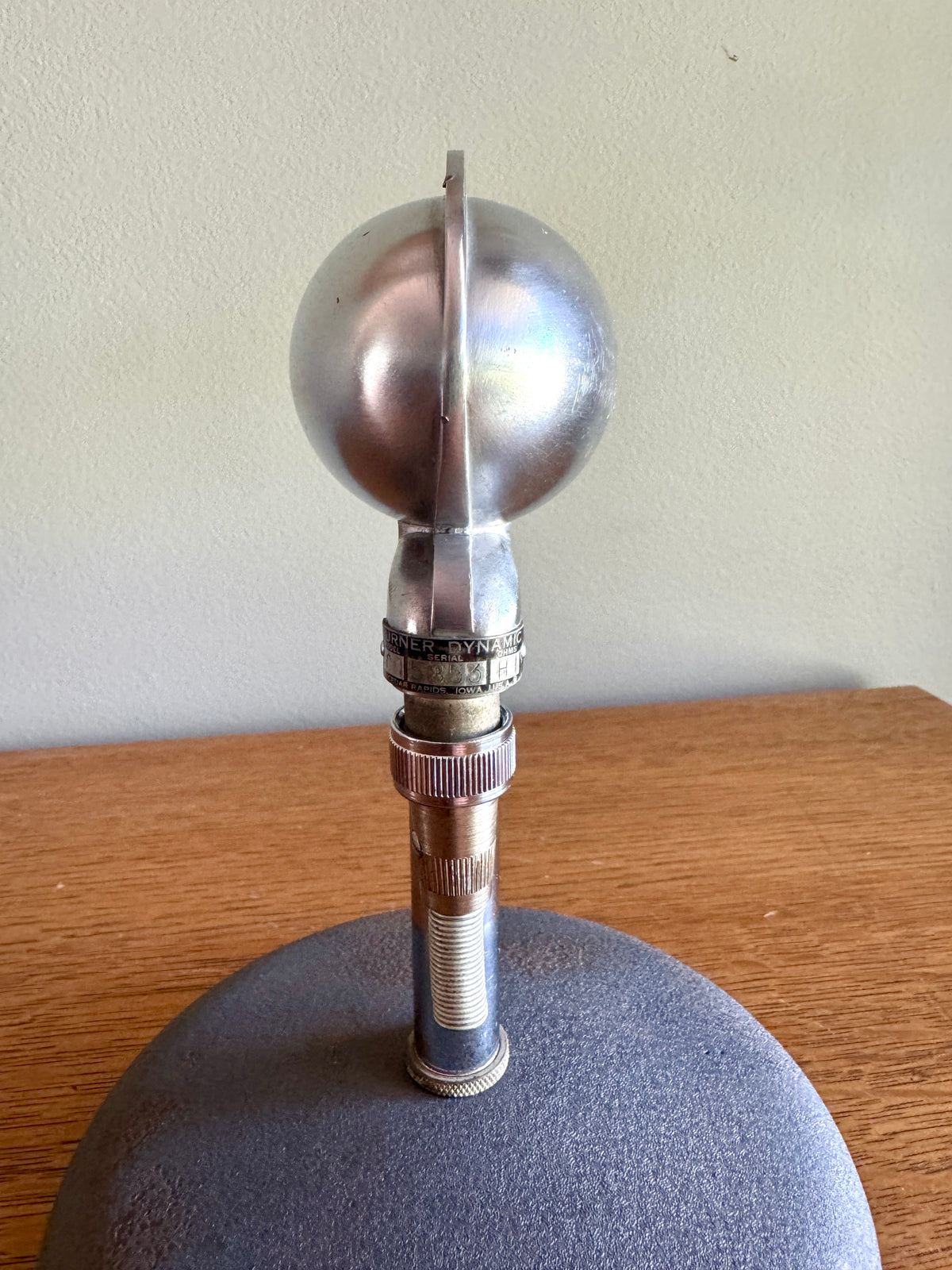 Vintage 1940′S Brushed-Chrome Turner CD Dynamic Microphone ~ 40's Bullet Microphone