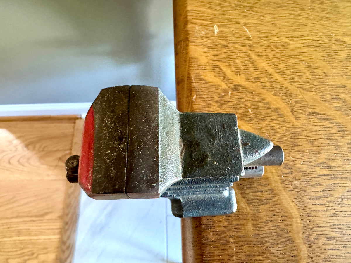 Stowell Mfg 2 1/2" Bench Vise  w/ Mini Anvil ~ Stanley 209 Small Vice