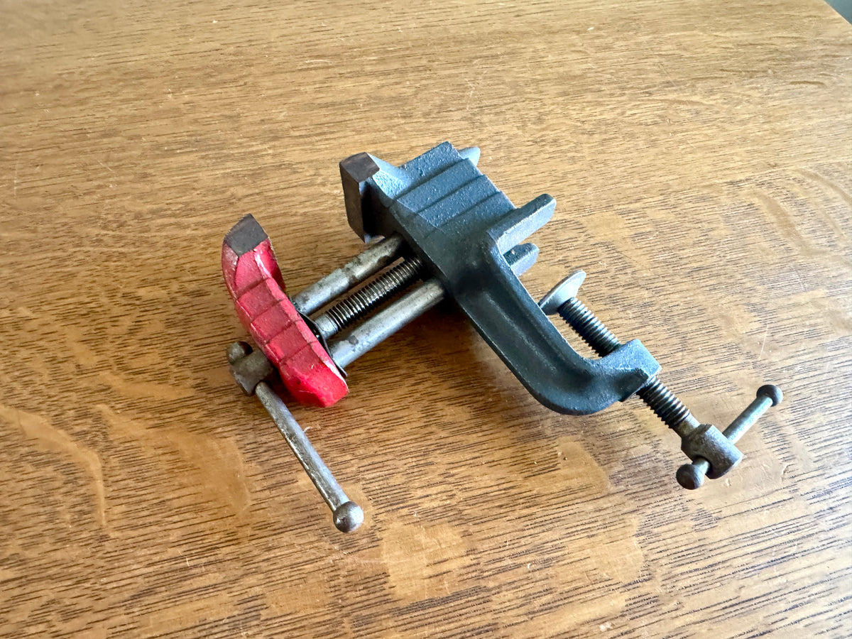 Stowell Mfg 2 1/2" Bench Vise  w/ Mini Anvil ~ Stanley 209 Small Vice