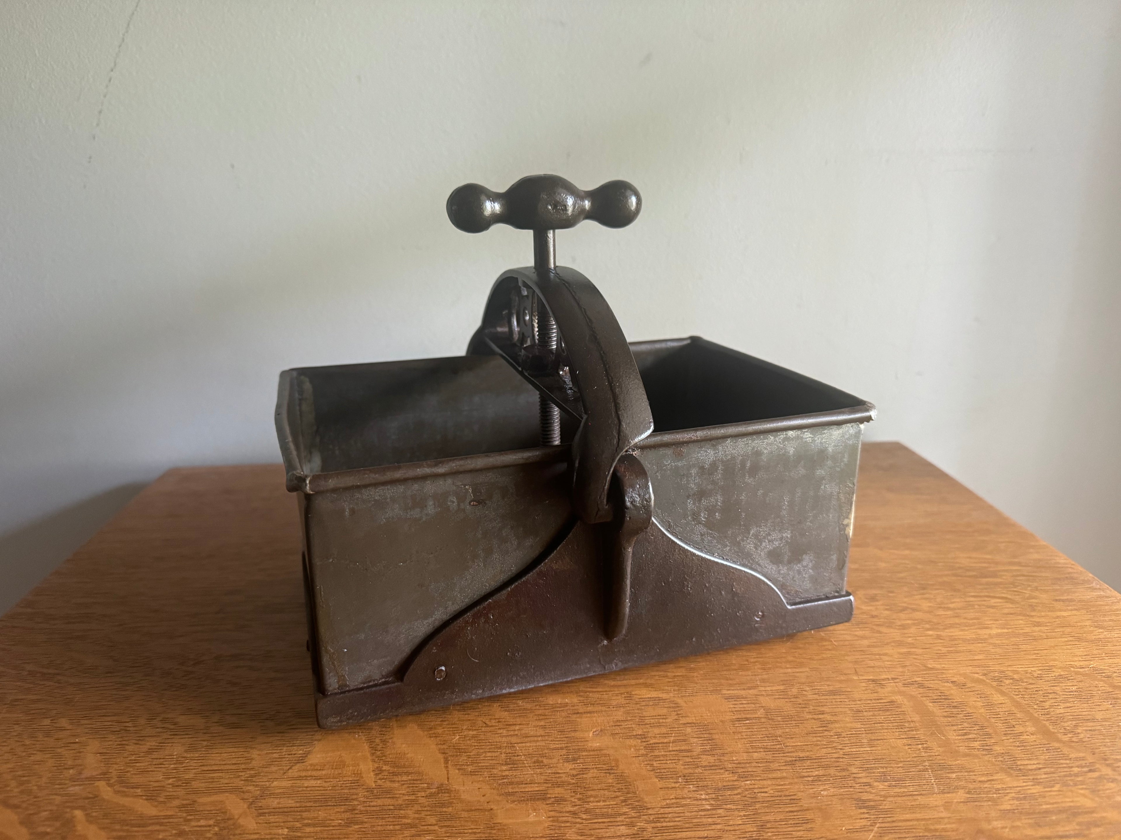 Antique Athol Machine Co. Cast Iron Fruit Press