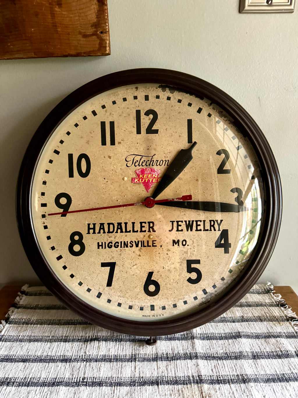 Vintage Distressed Telechron Hadaller Jewelry Advertisement Clock | Higginsville, Mo Bubble Glass Clock