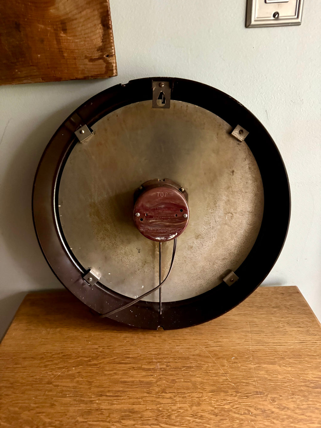 Vintage Distressed Telechron Hadaller Jewelry Advertisement Clock | Higginsville, Mo Bubble Glass Clock