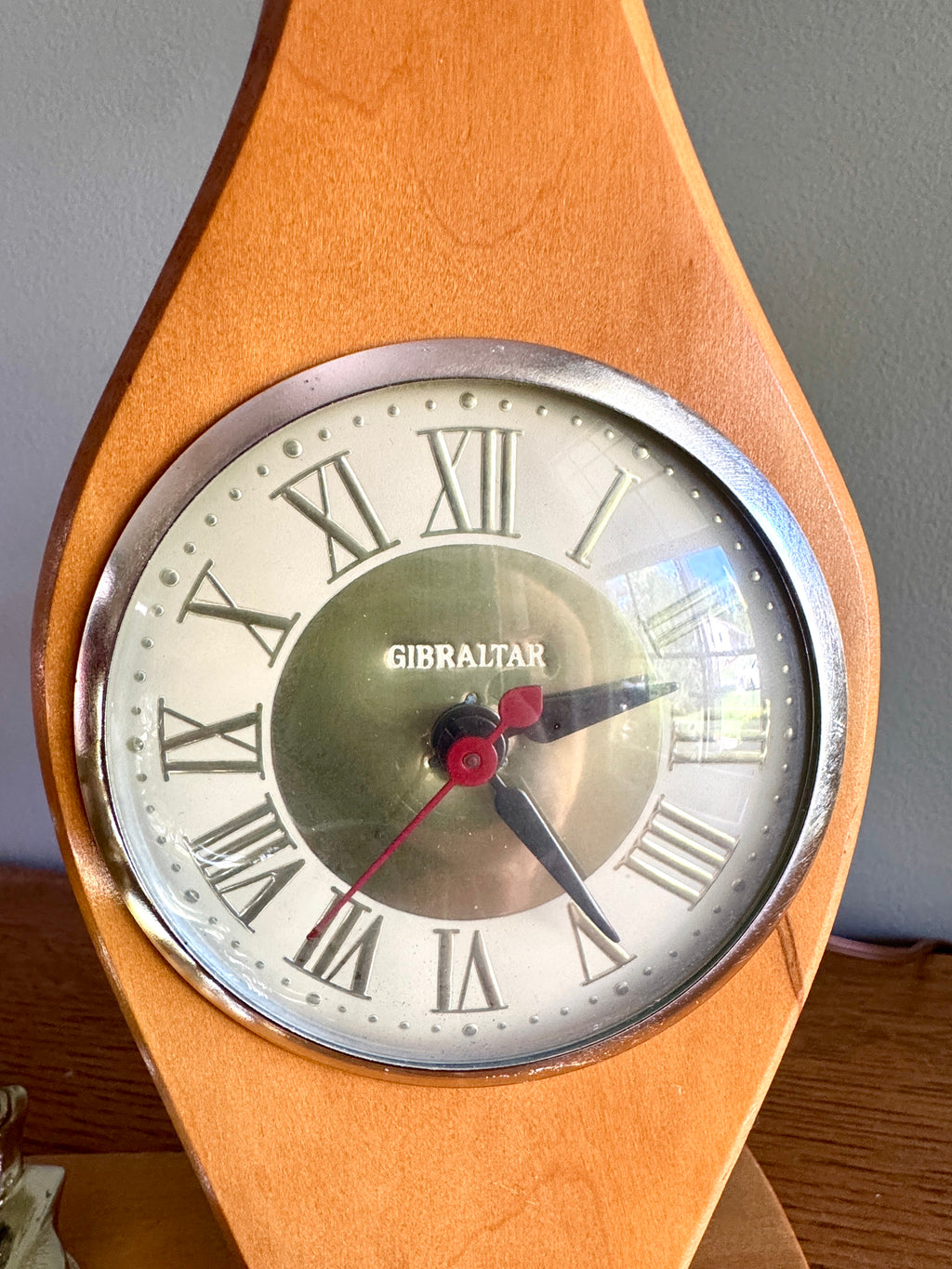 1960's Female Bowling Trophy Electric Mantel Clock ~ Gibraltar Clock Bowling Pin Clock