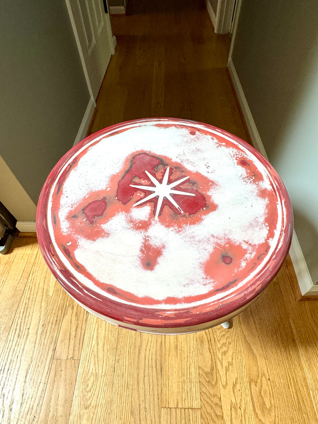 Vtg Distressed Paint Metal Patio Table ~ MCM Metal Lawn Table
