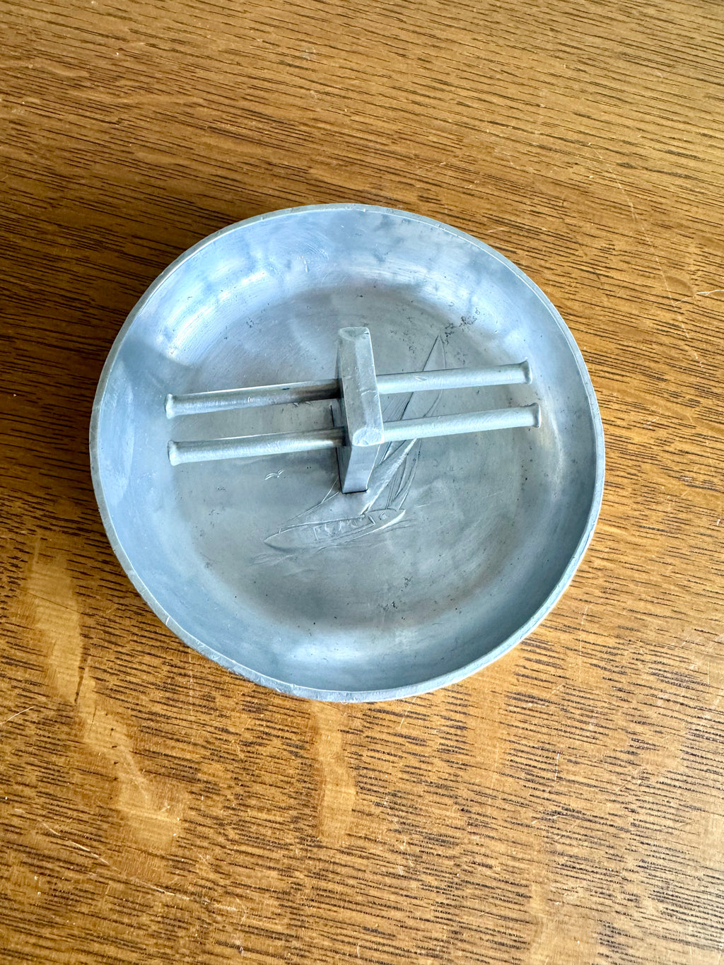 Vtg Nautical Themed Hammered Aluminum Ashtray | Wendell August Forge Inc. Ashtray