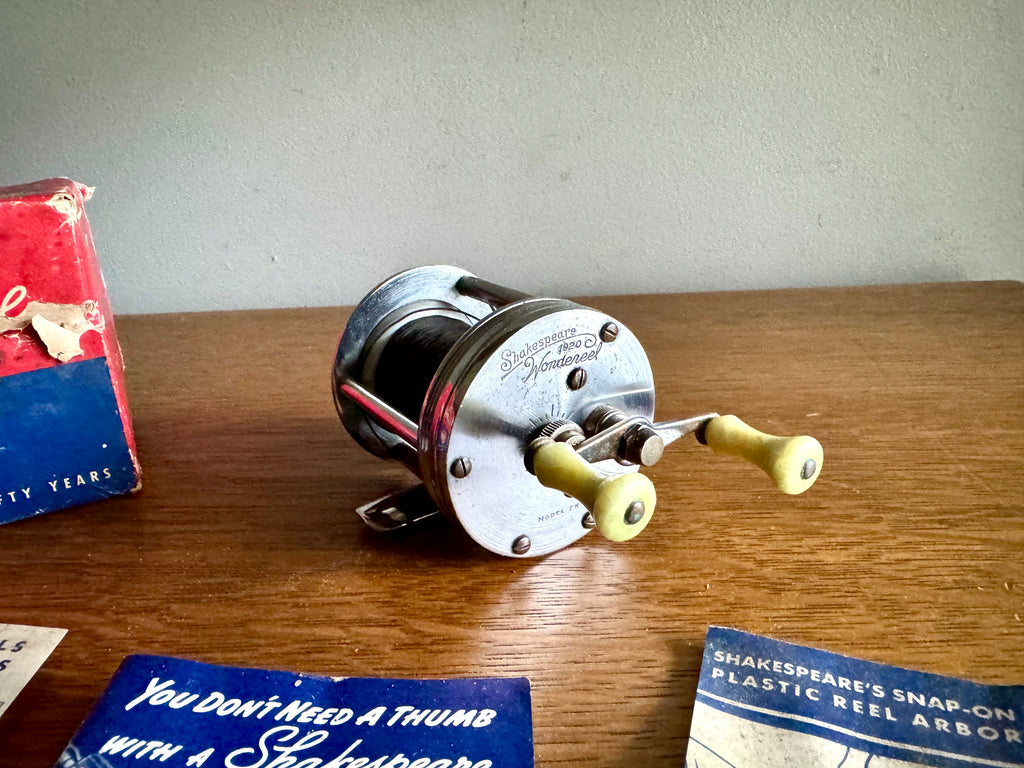 Shakespeare 1920 Wondereel Baitcasting Fishing Reel in Box and Papers