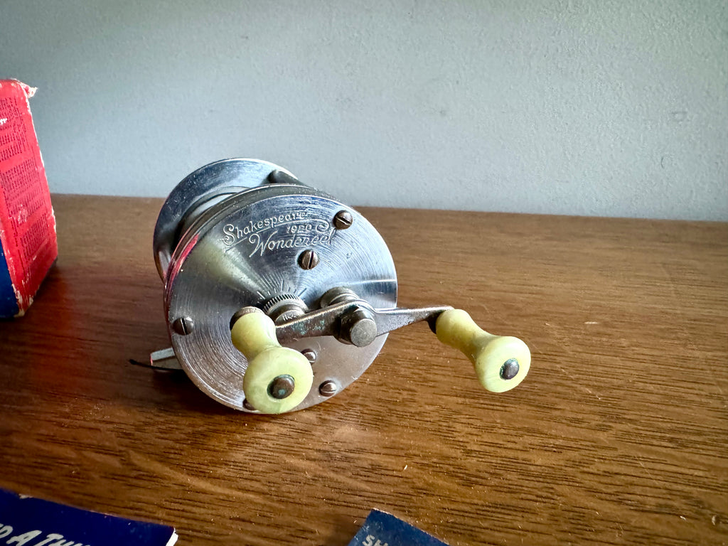 Shakespeare 1920 Wondereel Baitcasting Fishing Reel in Box and Papers