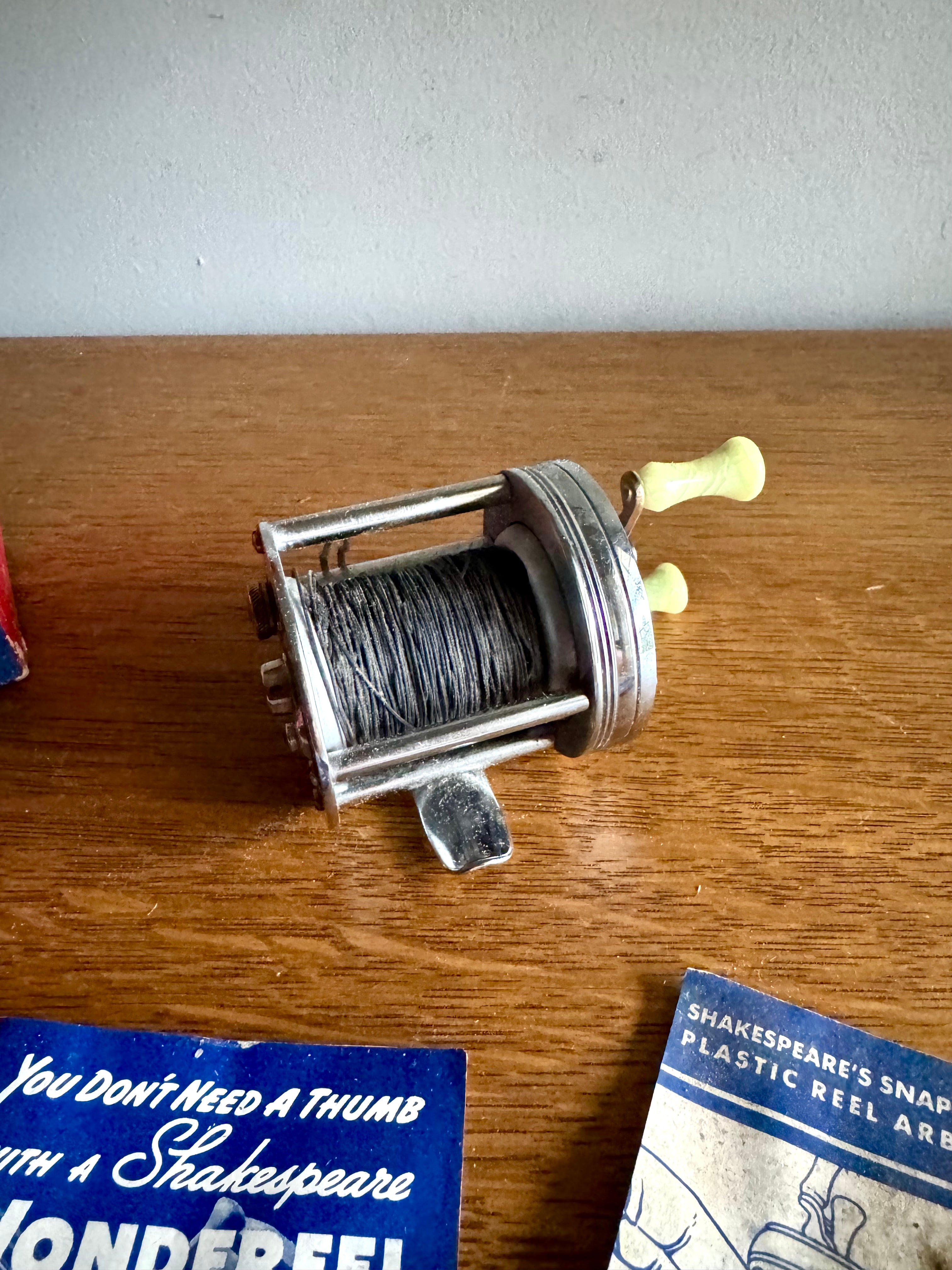 Shakespeare 1920 Wondereel Baitcasting Fishing Reel in Box and Papers