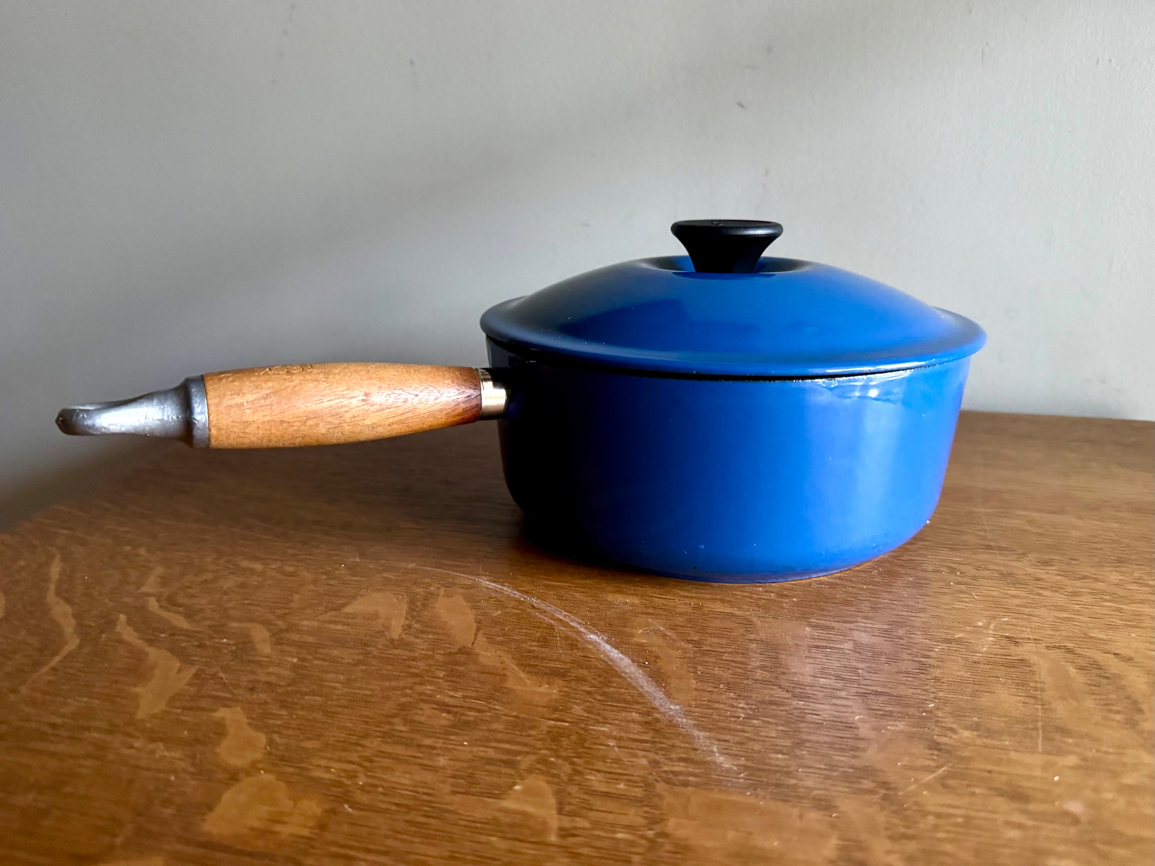 Large Cobalt Blue Le Creuset Lidded Pot #20 Saucier | 2.75 Qts Made in France Medium Cookware Enameled Sauce Pot Wood Handle | French Cookware