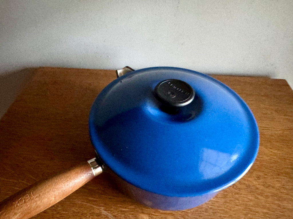 Large Cobalt Blue Le Creuset Lidded Pot #20 Saucier | 2.75 Qts Made in France Medium Cookware Enameled Sauce Pot Wood Handle | French Cookware