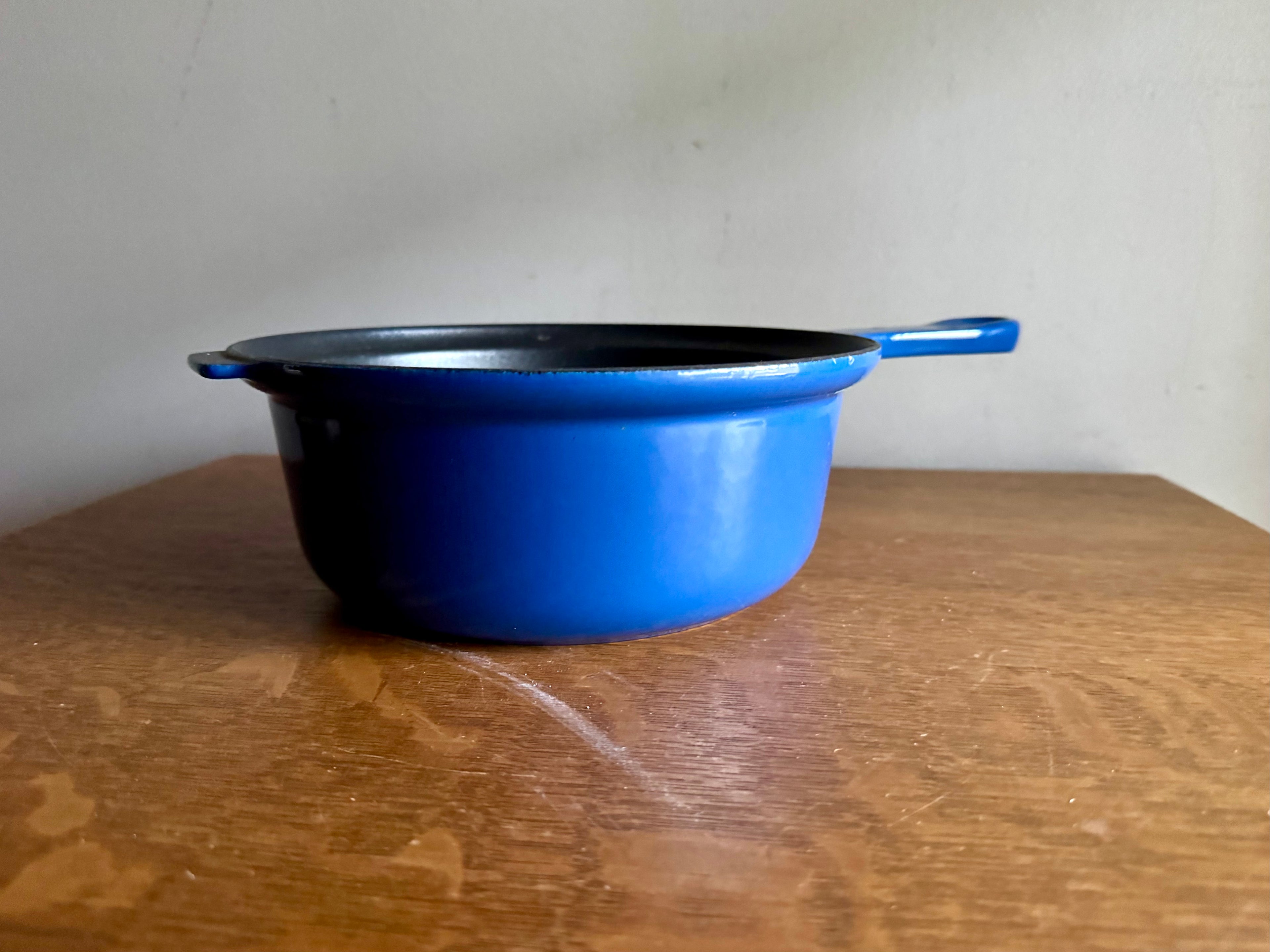 Vtg Le Creuset France Enamel Cast Iron Sauce Pan #22 Blue Non Stick