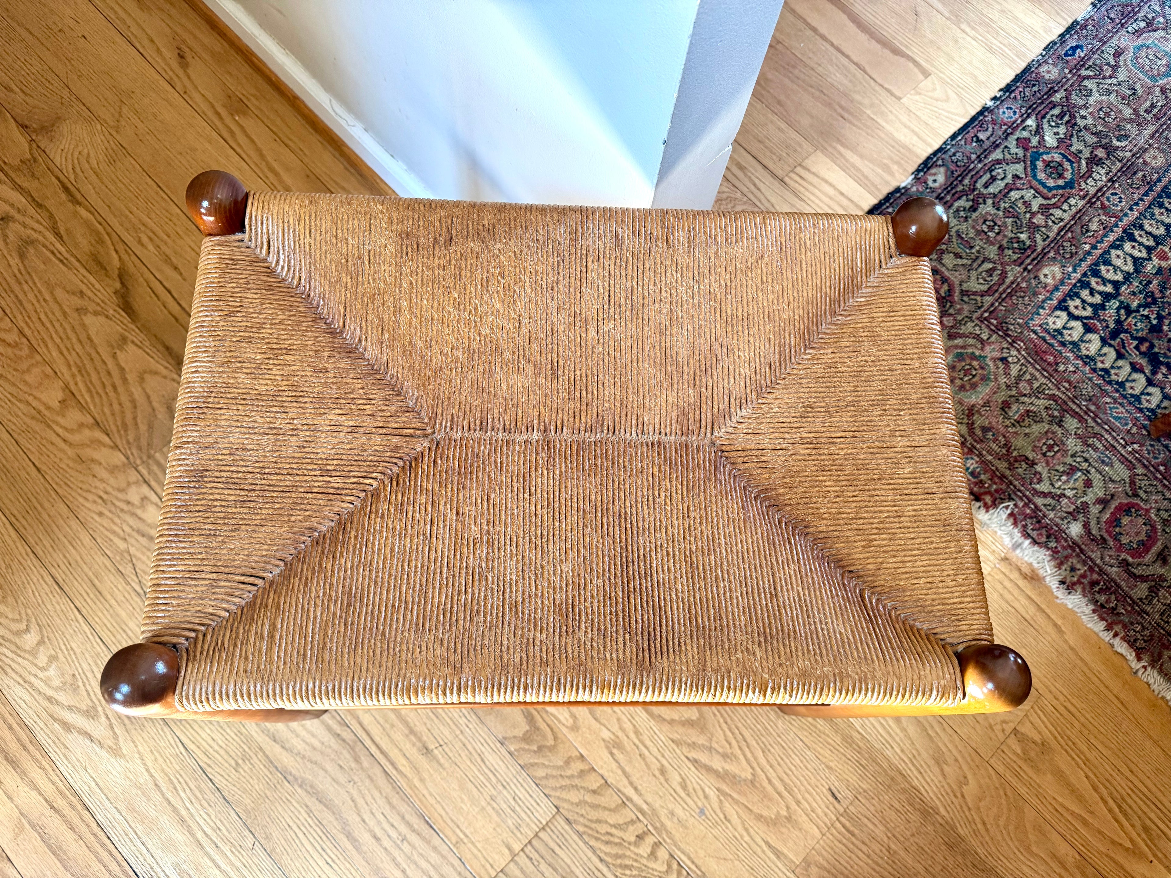 Vtg E.A. Clore Rush Top Fireside Bench | Shaker Style Rush Bench