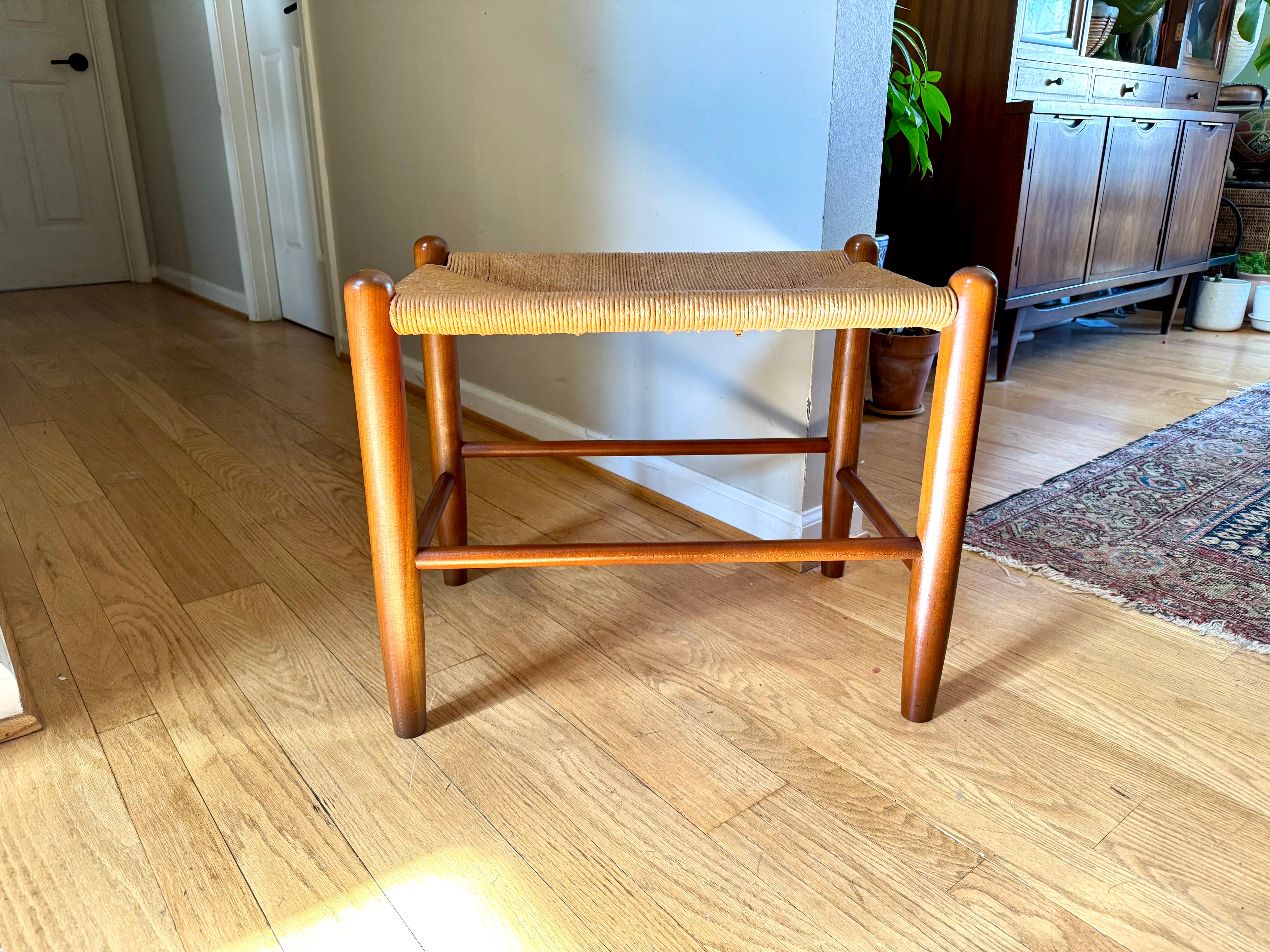 Vtg E.A. Clore Rush Top Fireside Bench | Shaker Style Rush Bench