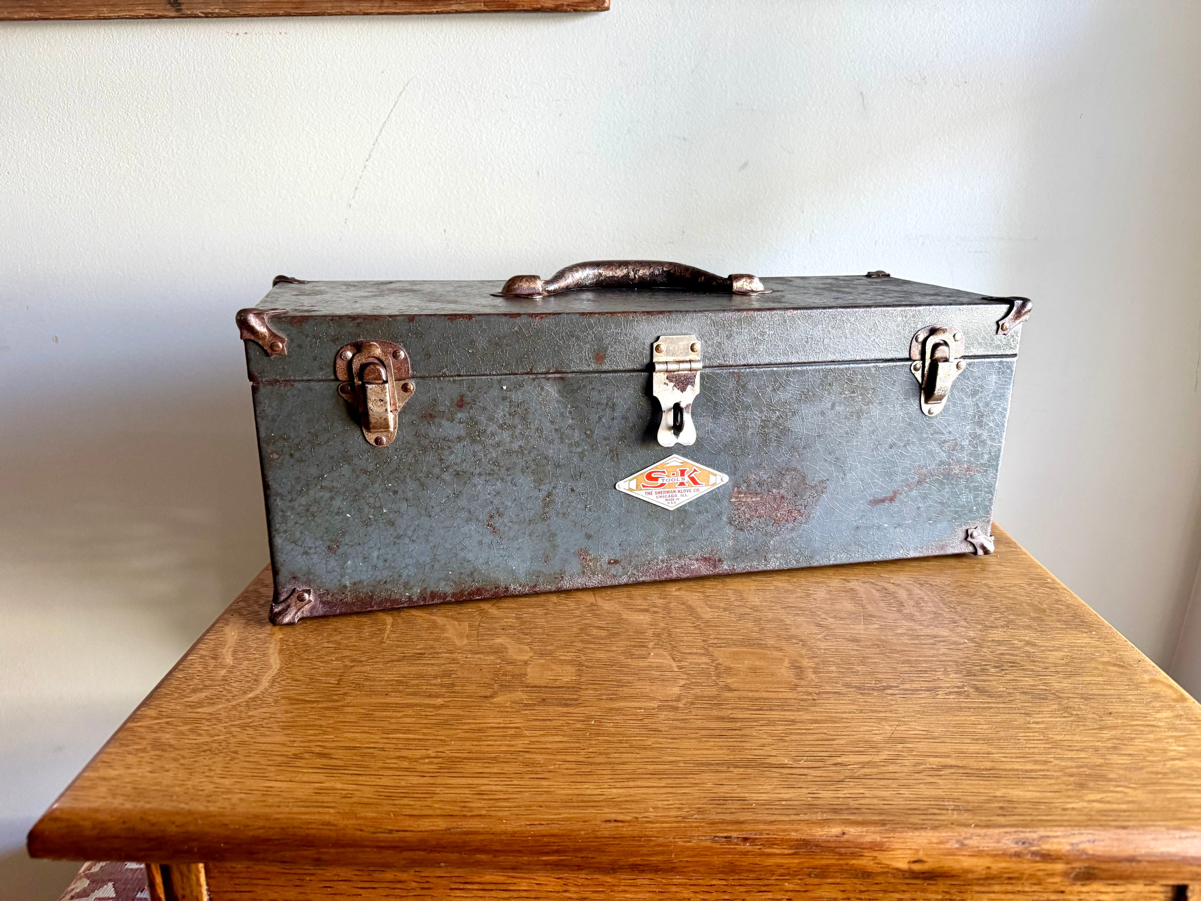 Vtg S-K Tools Distressed Toolbox | Rustic Sherman-Klove Toolbox with Caddy