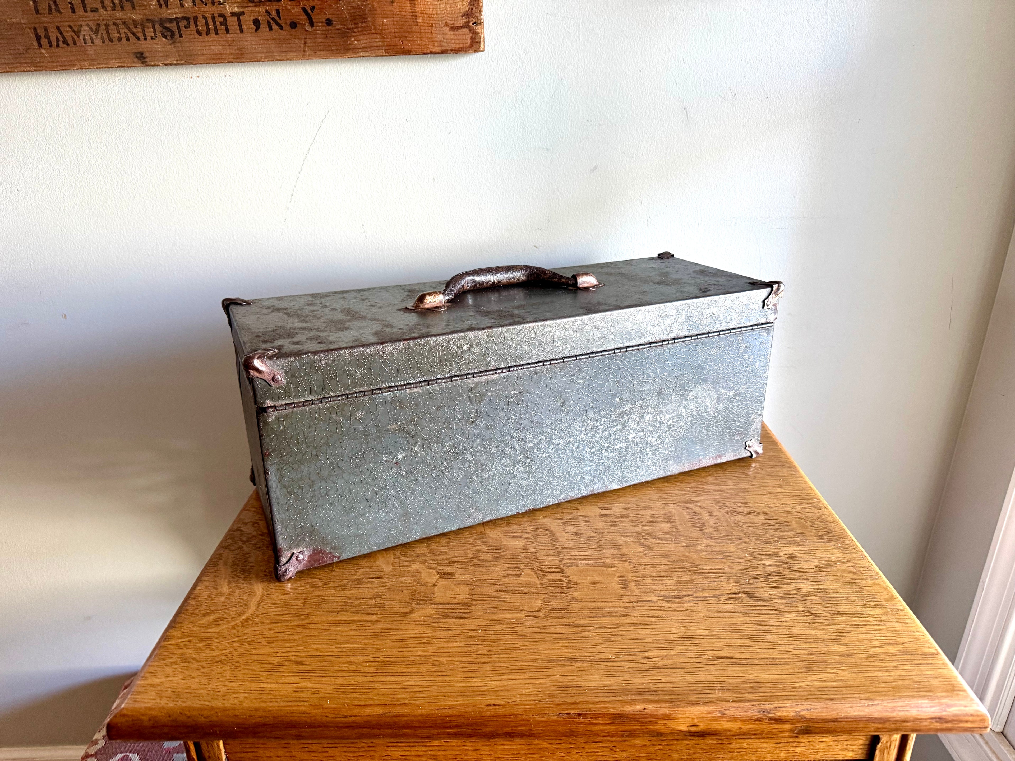 Vtg S-K Tools Distressed Toolbox | Rustic Sherman-Klove Toolbox with Caddy