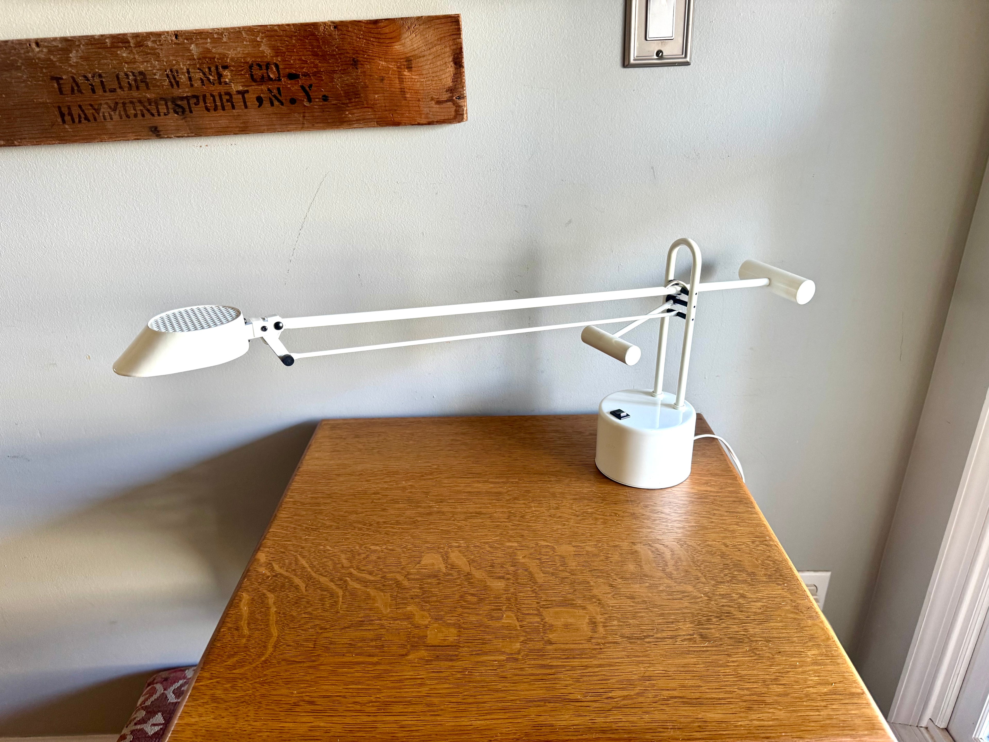 Vtg Post-modern Counter Balance Desk Lamp | White Articulating Desk Lamp