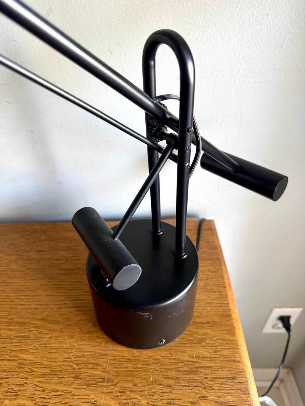 Vtg Post-modern Counter Balance Desk Lamp | Black Articulating Desk Lamp