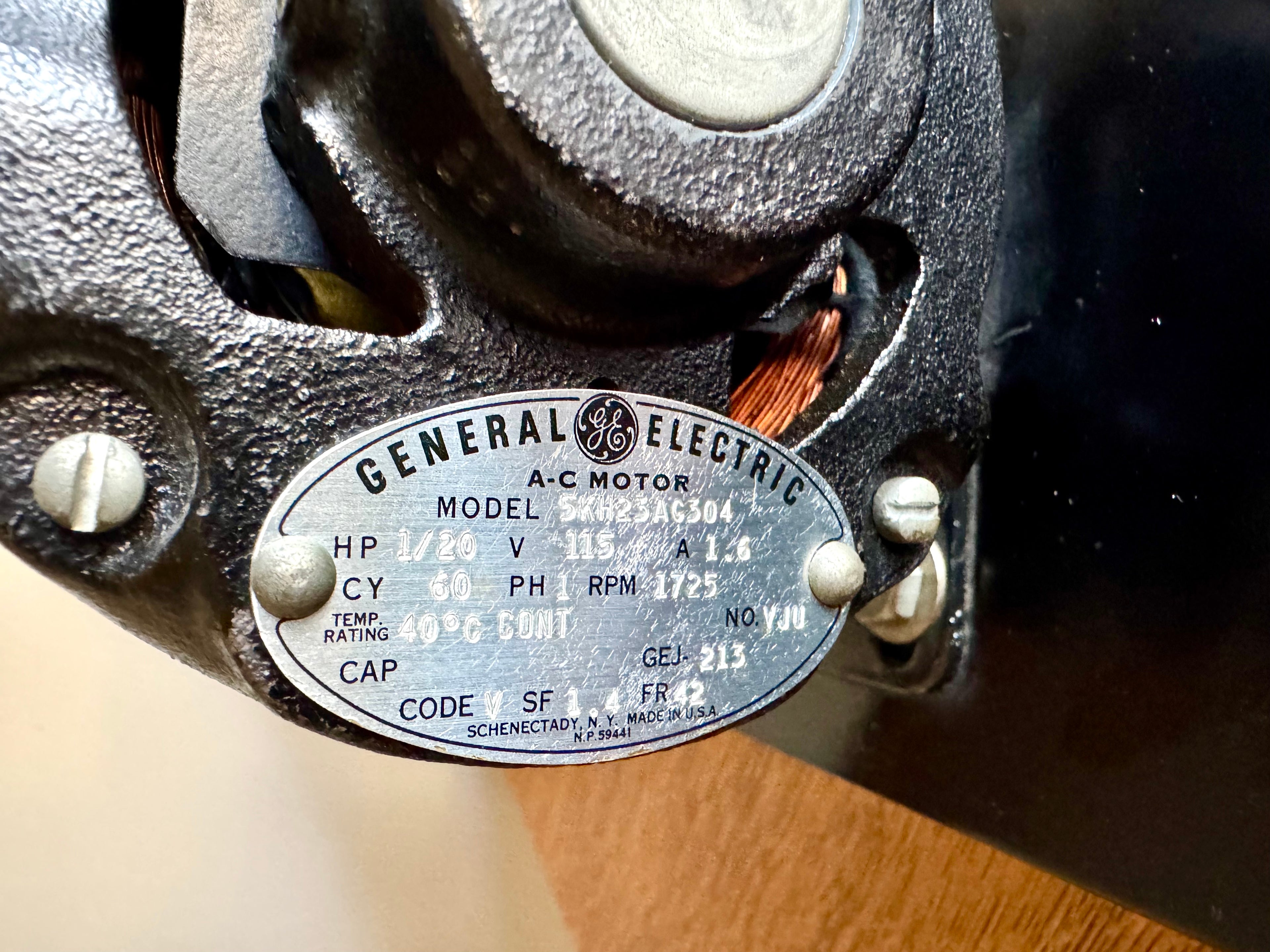 W.M. Welch Scientific Co. General Electric A-C 1/20 HP Motor
