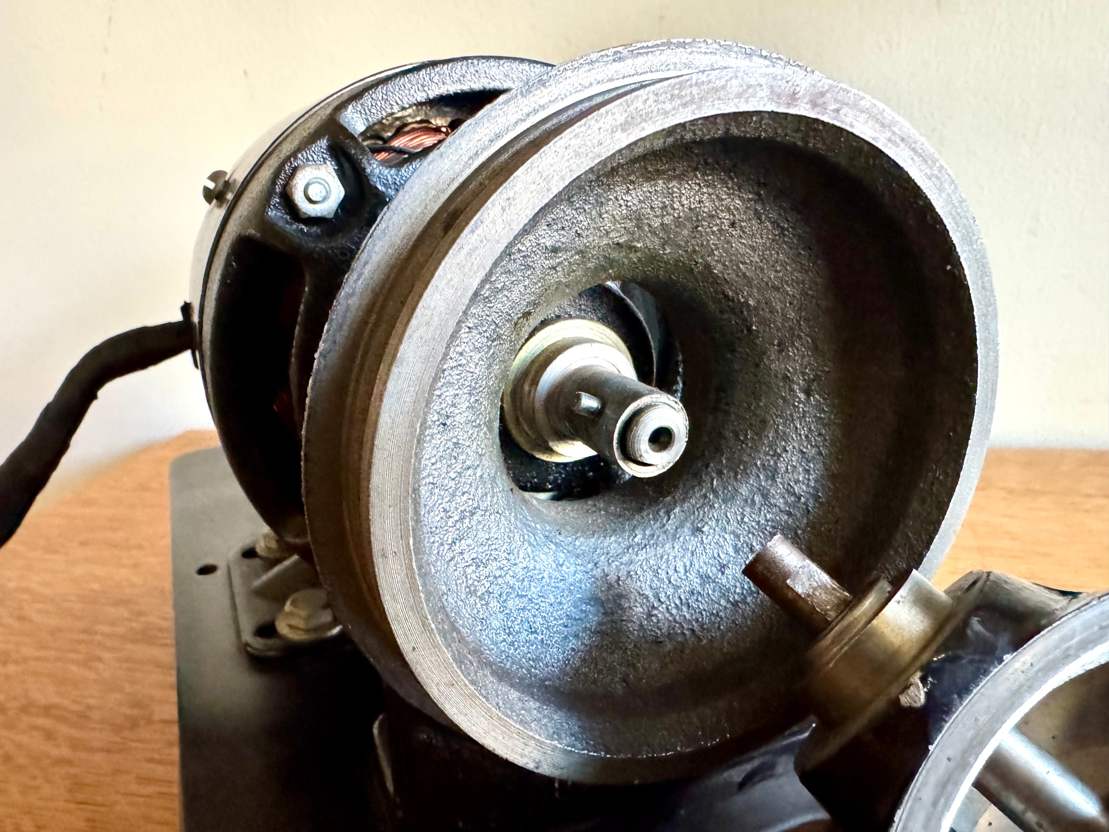 W.M. Welch Scientific Co. General Electric A-C 1/20 HP Motor