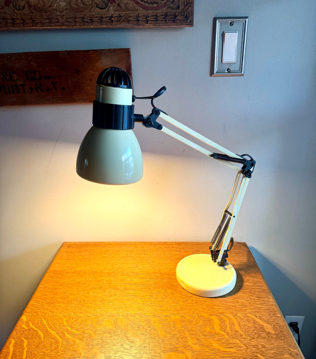 Industrial Luxo Style Articulating Swing Arm Creme Metal Portable Table Desk Lamp