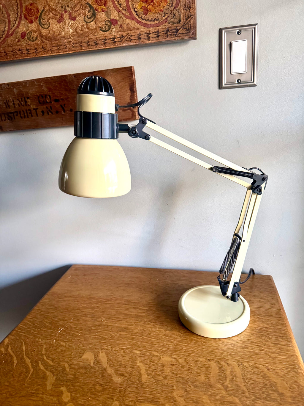 Industrial Luxo Style Articulating Swing Arm Creme Metal Portable Table Desk Lamp