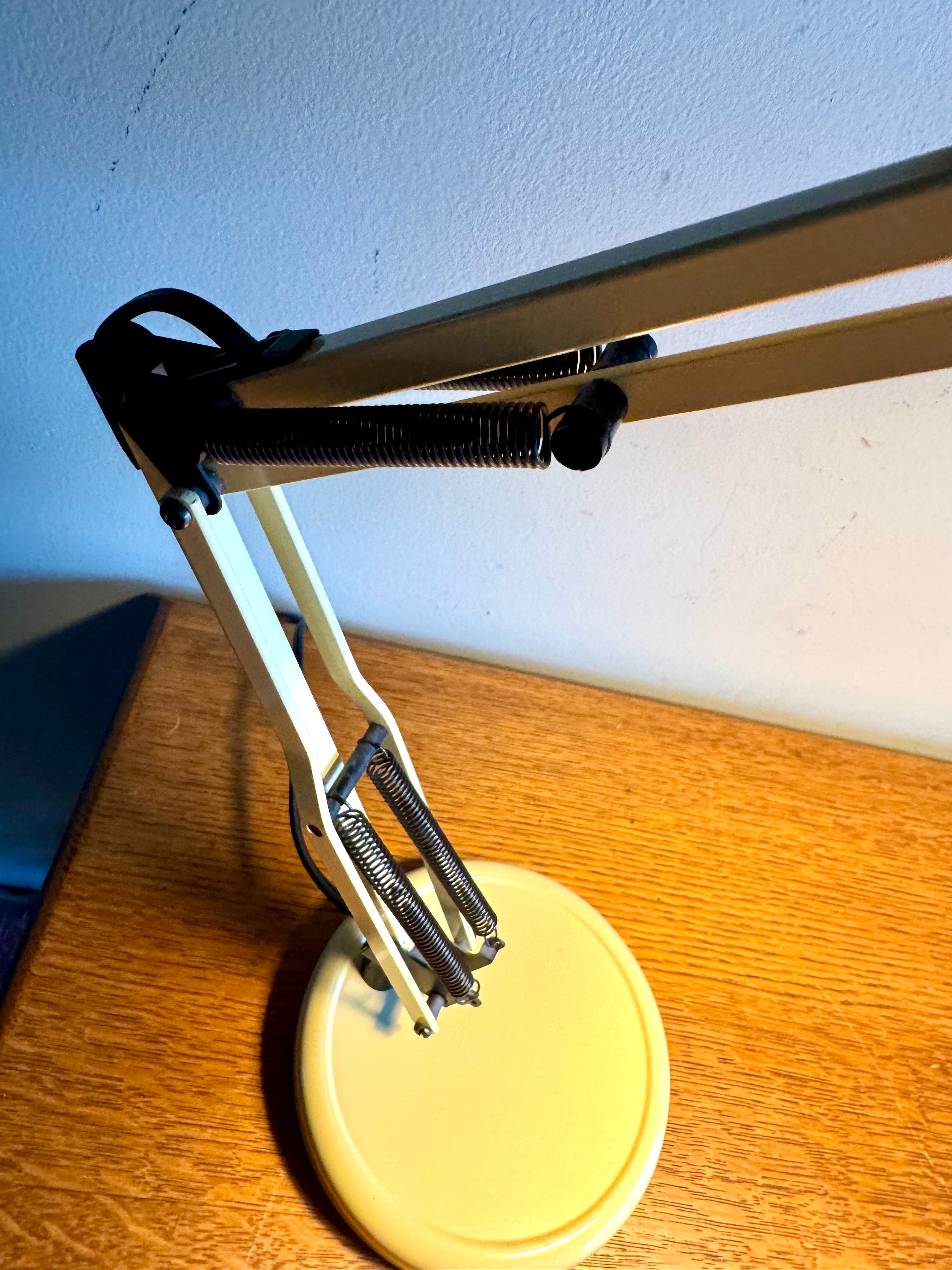 Industrial Luxo Style Articulating Swing Arm Creme Metal Portable Table Desk Lamp