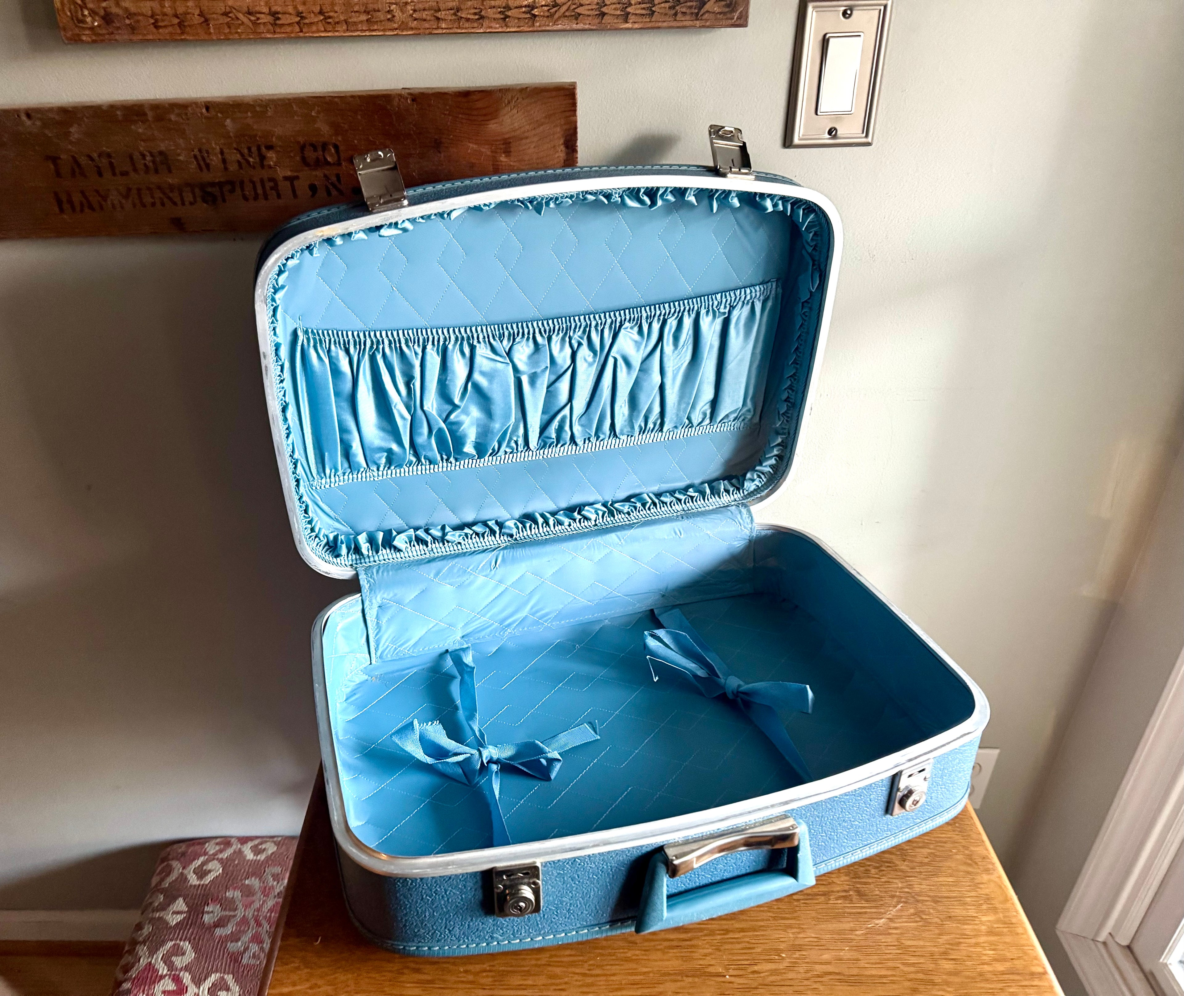 Vtg Pair of Blue Vinyl Nesting Suitcases | 1970's Matching Vinyl Luggage