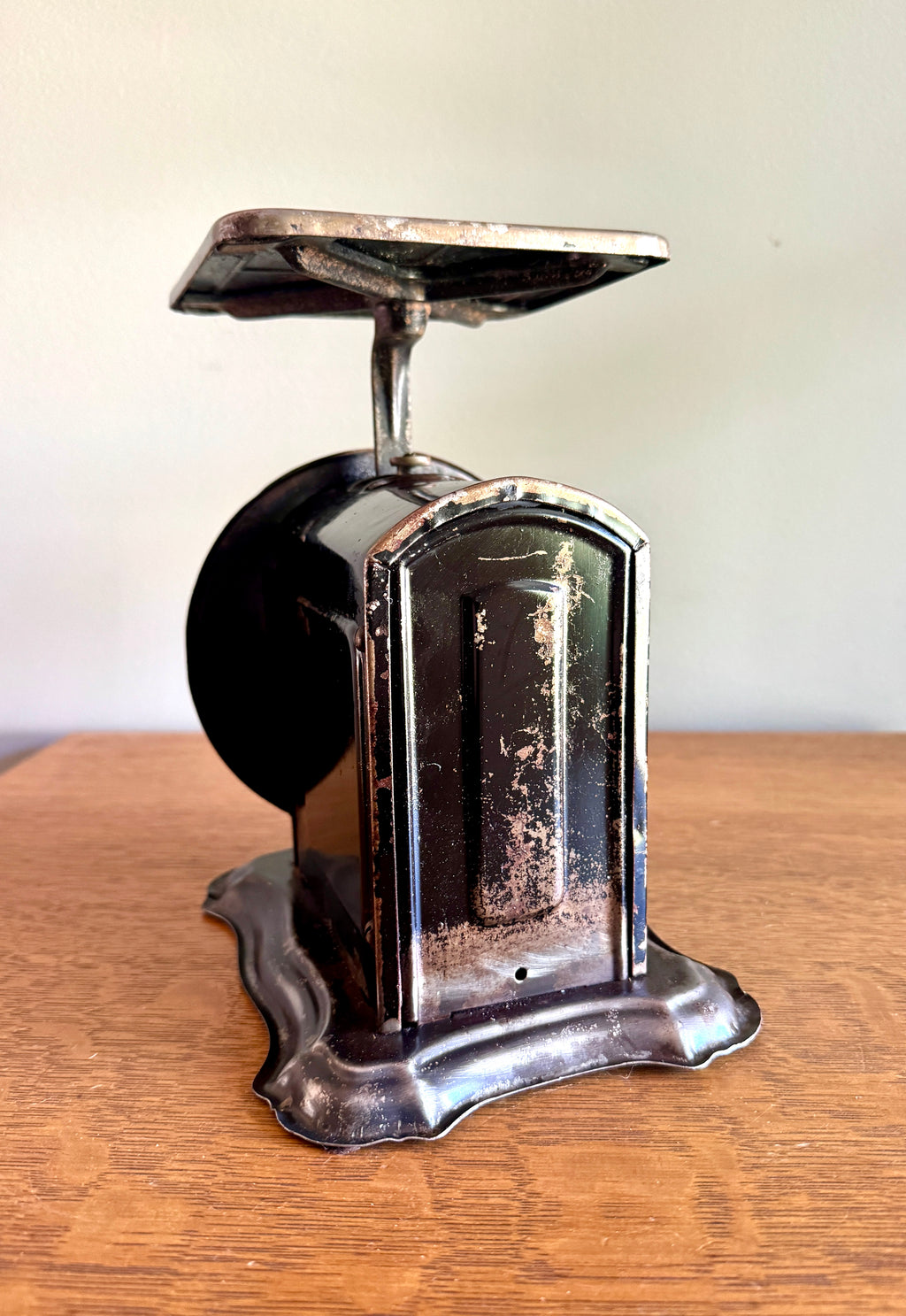 Antique Distressed Columbia 24 Lb Family Scale ~ Rustic Countertop Kitchen Scale