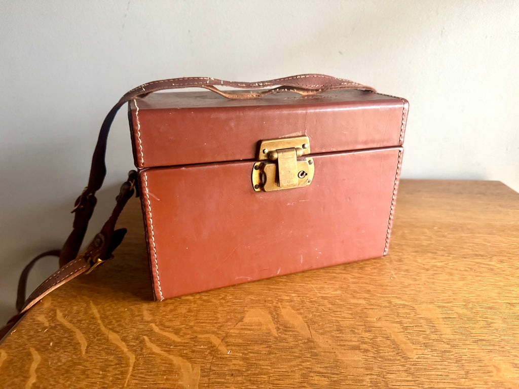 Vtg Revere 8 Camera and Case | Revere 8mm Camera and Carrying Case