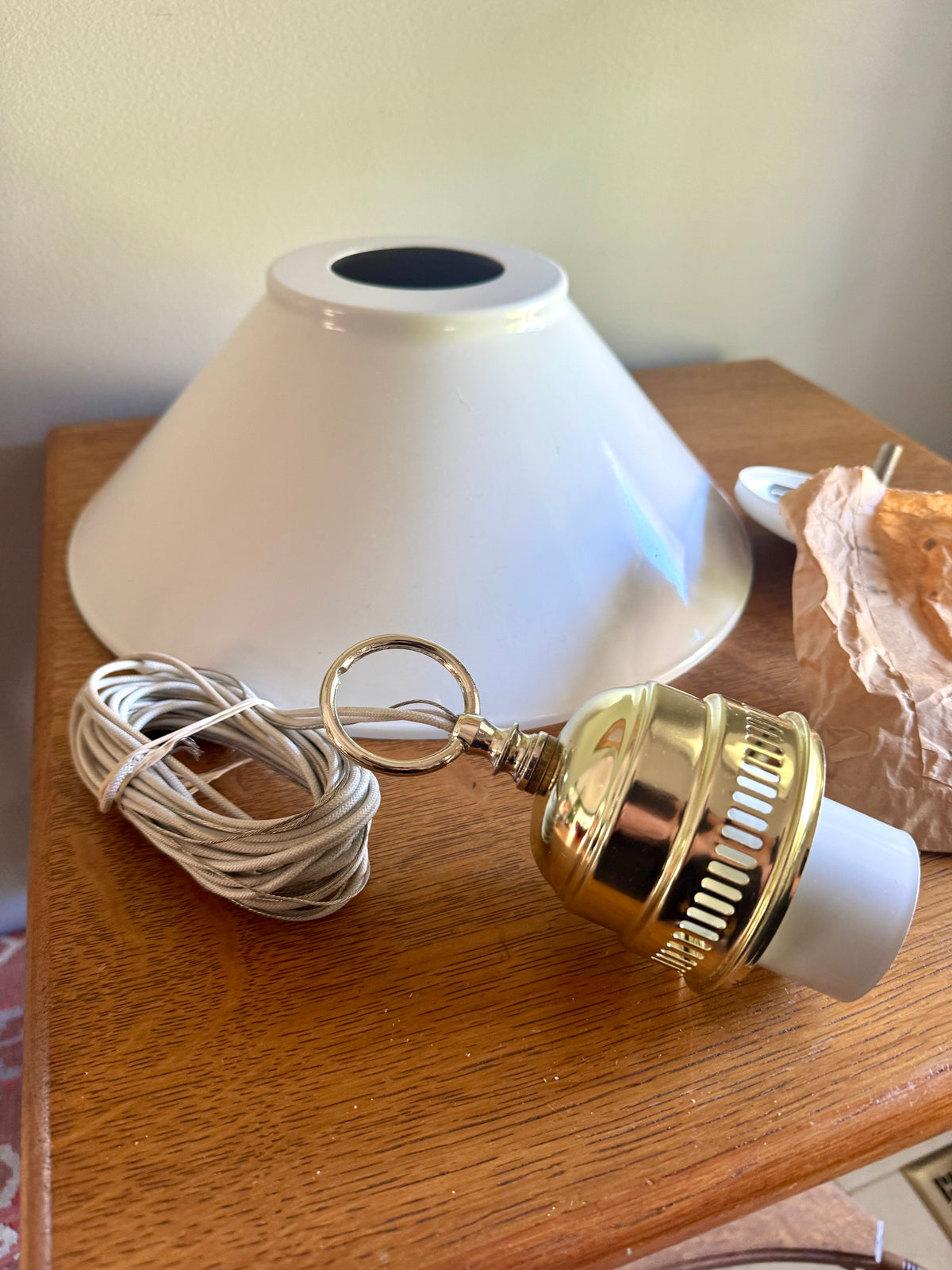 Vtg Thomas Industries Inc. White Enamel and Brass Pendant Light ~ MCM Metal Shade Pendant Lamp